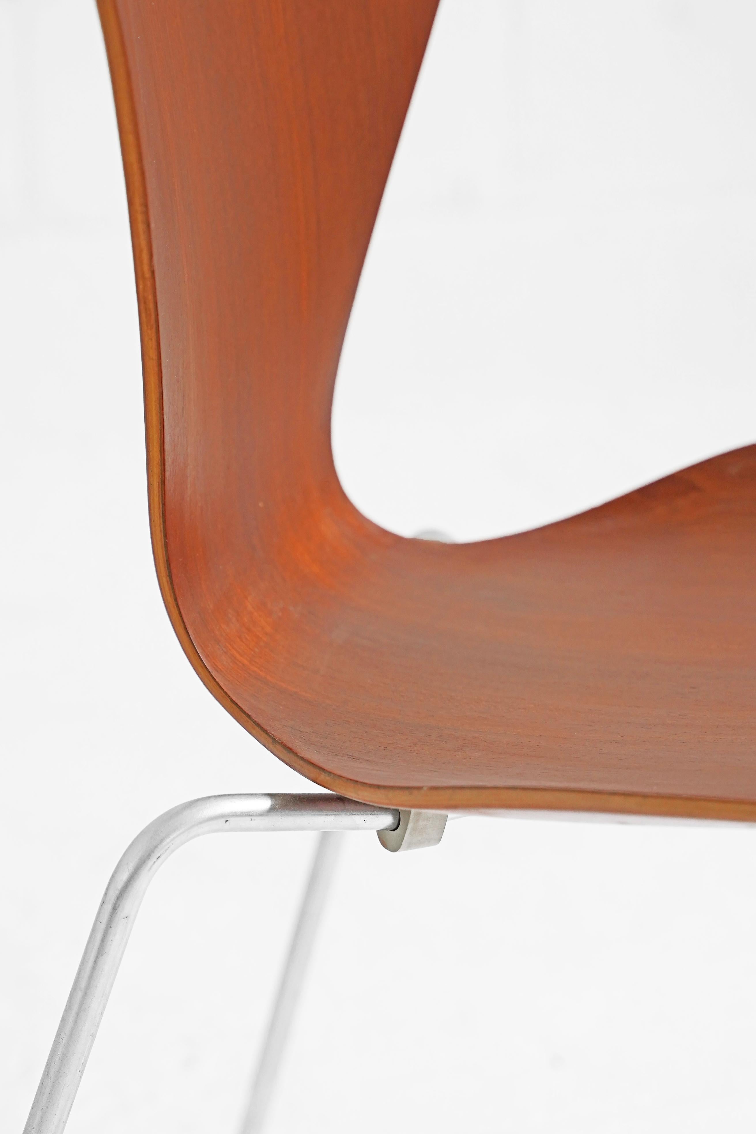 Set of 4 Series 7 Butterfly Chairs in Teak by Arne Jacobsen for Fritz Hansen 2