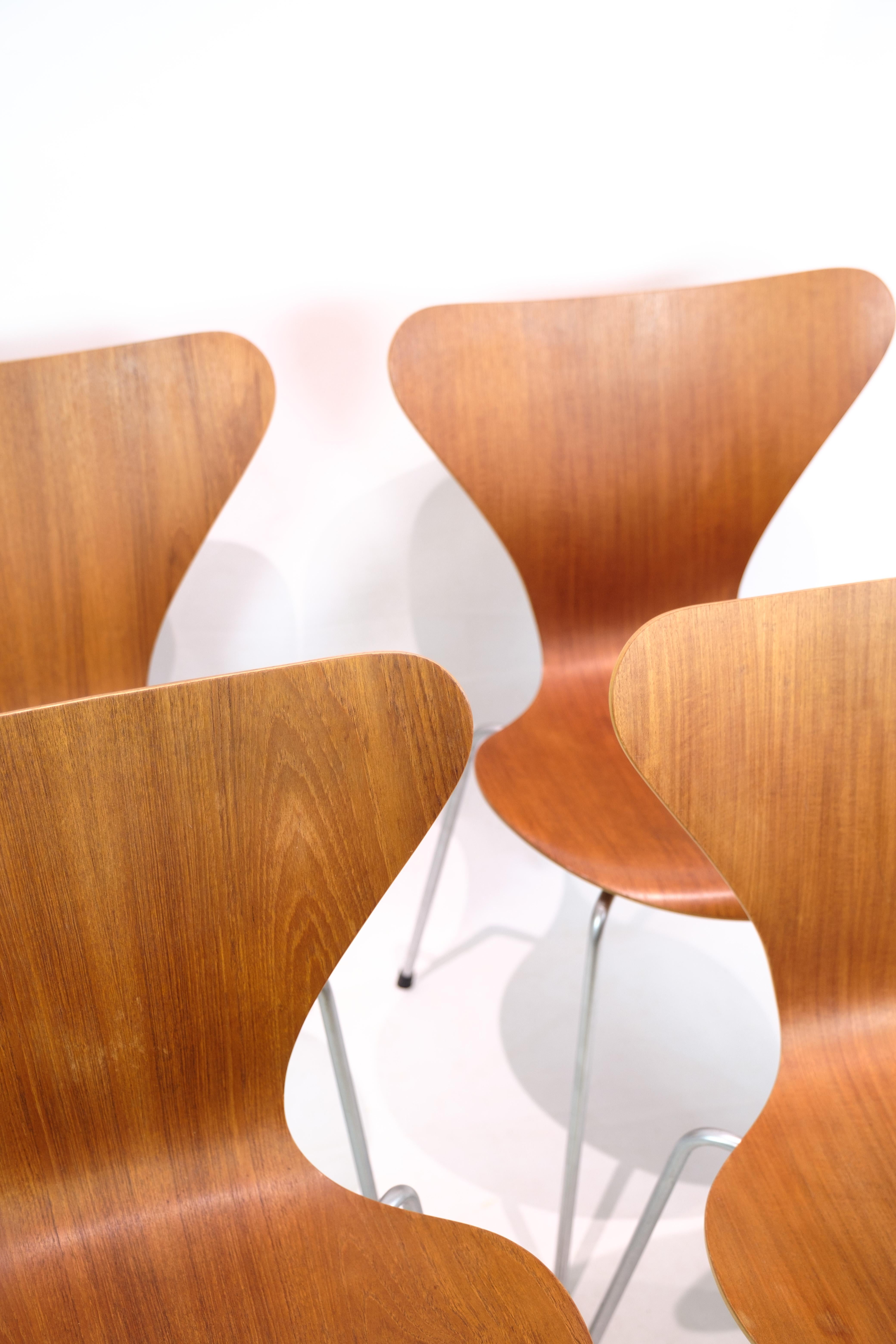 Set Of Four Series Seven Chairs By Arne Jacobsen For Fritz Hansen From 1960s For Sale 3