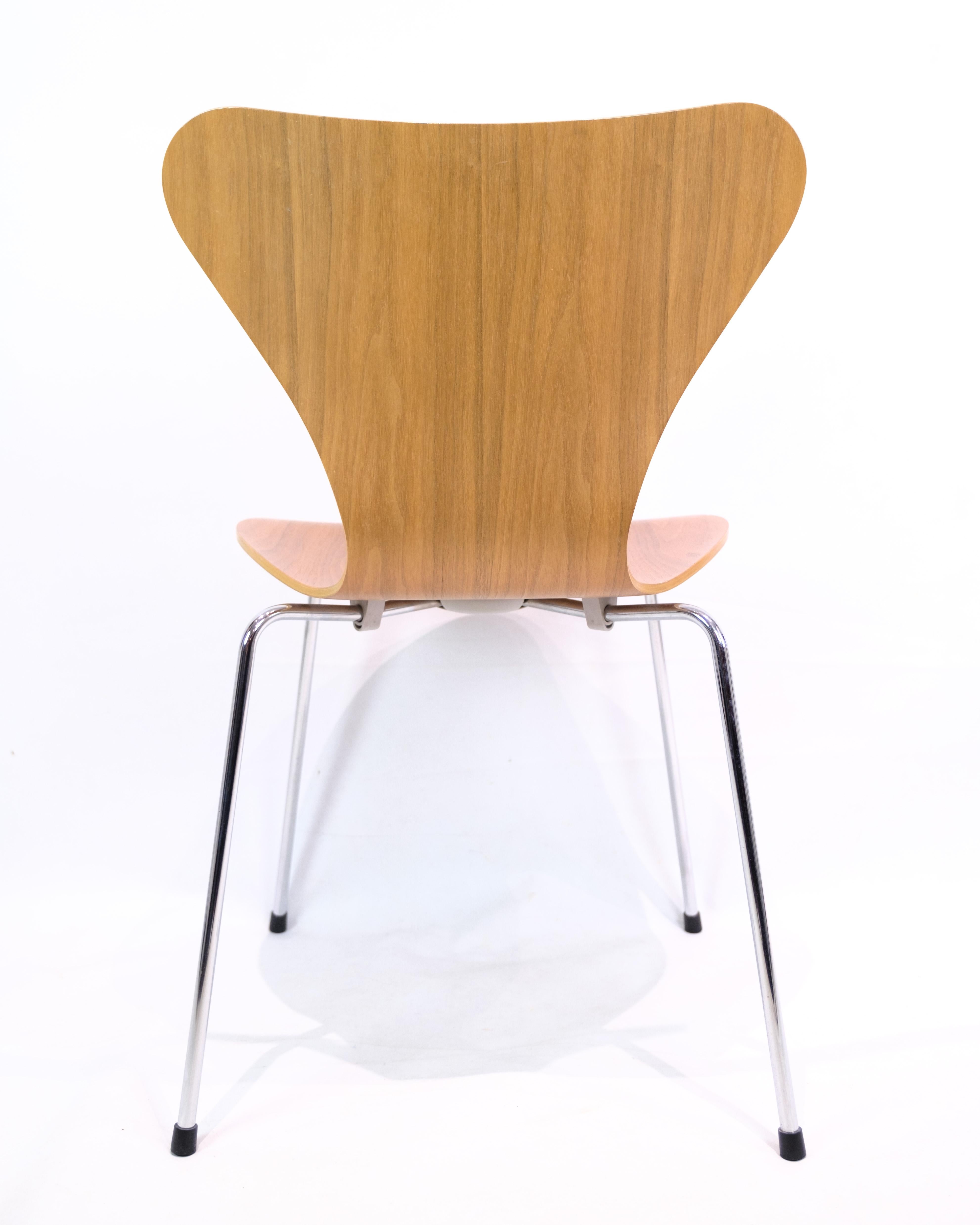 Chrome Set of 4 Seven Chairs in Walnut by Arne Jacobsen and Fritz Hansen from 1980 For Sale