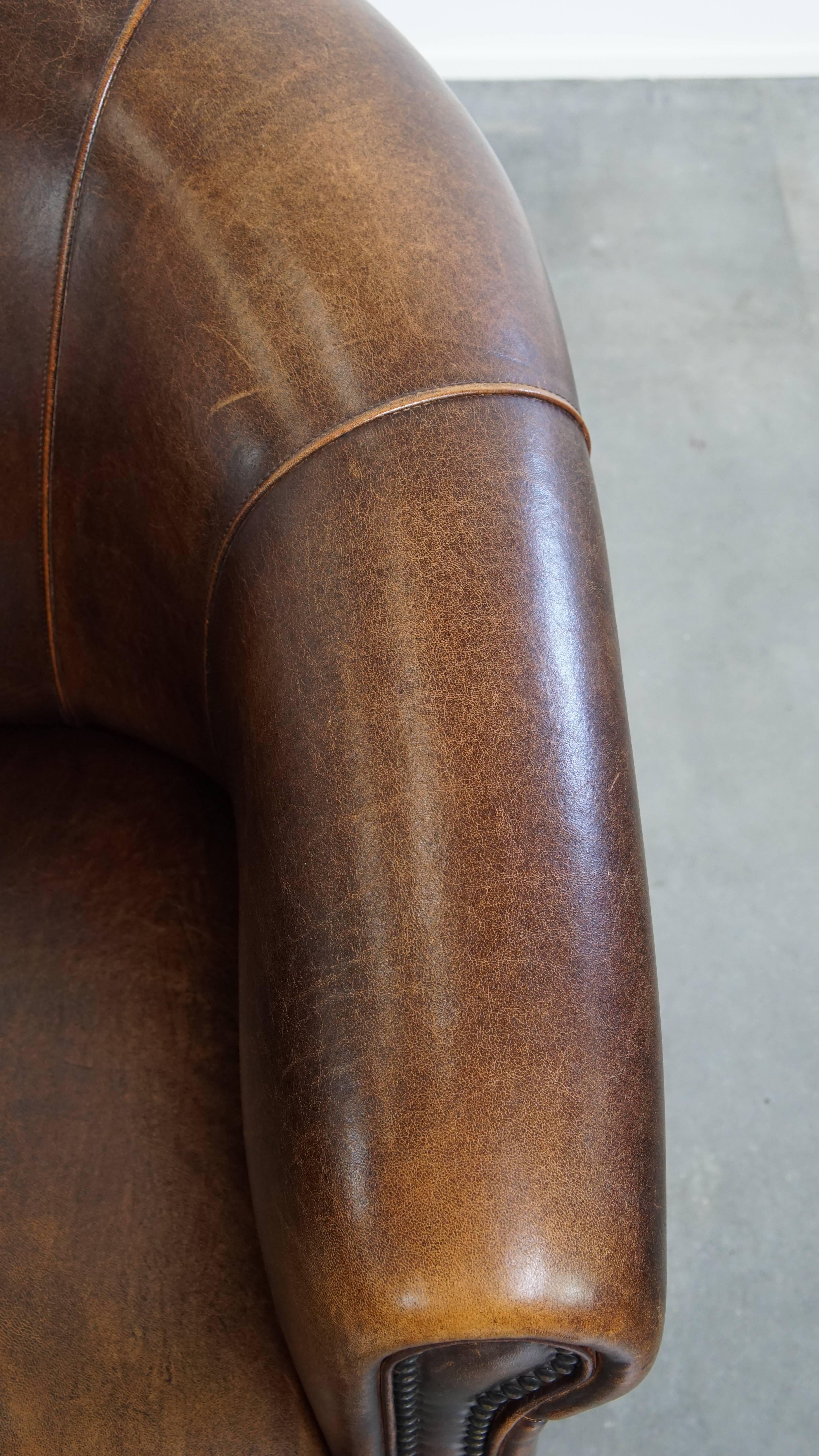 Ensemble de 4 fauteuils club en cuir de mouton en vente 3