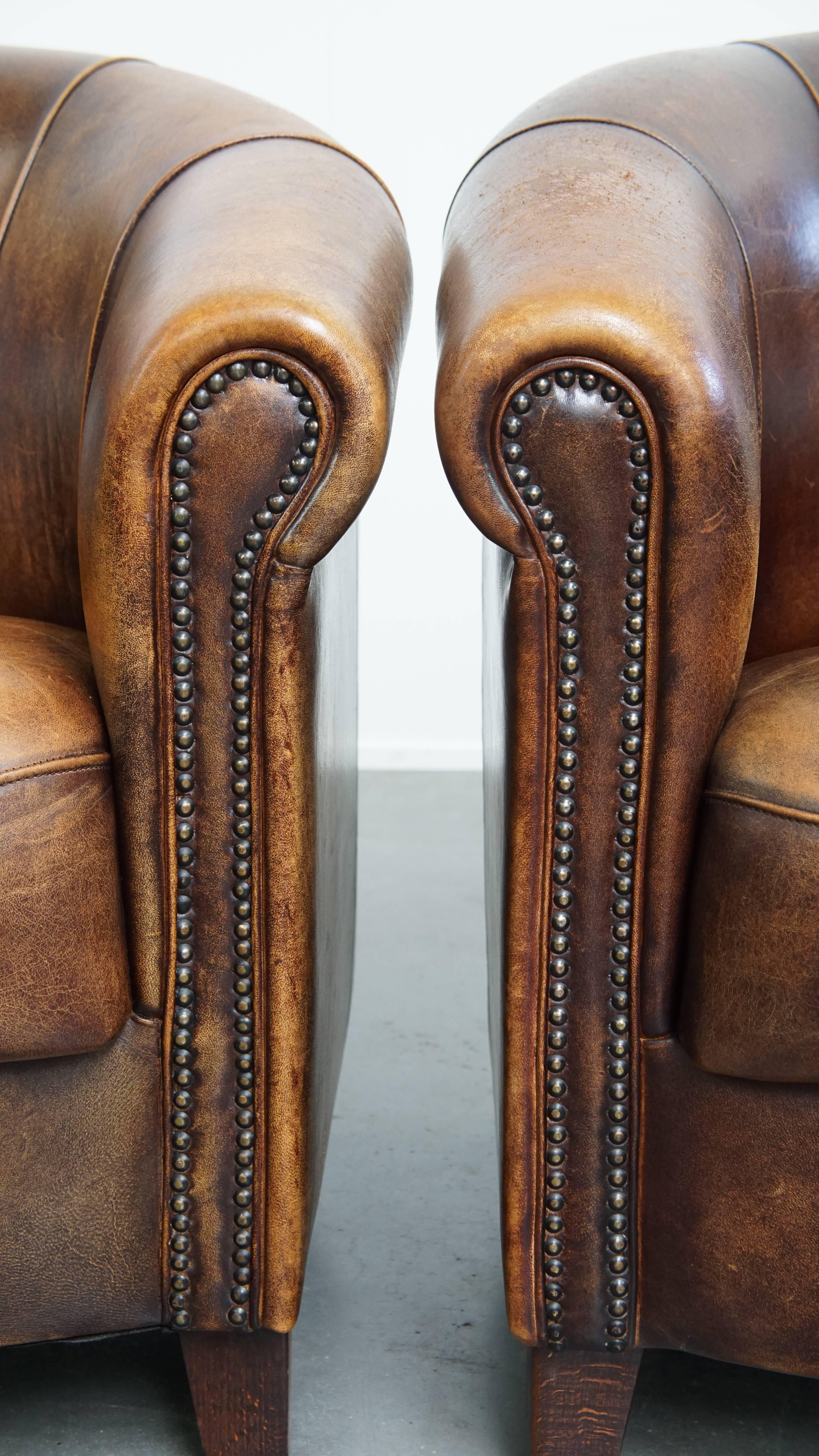 Ensemble de 4 fauteuils club en cuir de mouton en vente 4