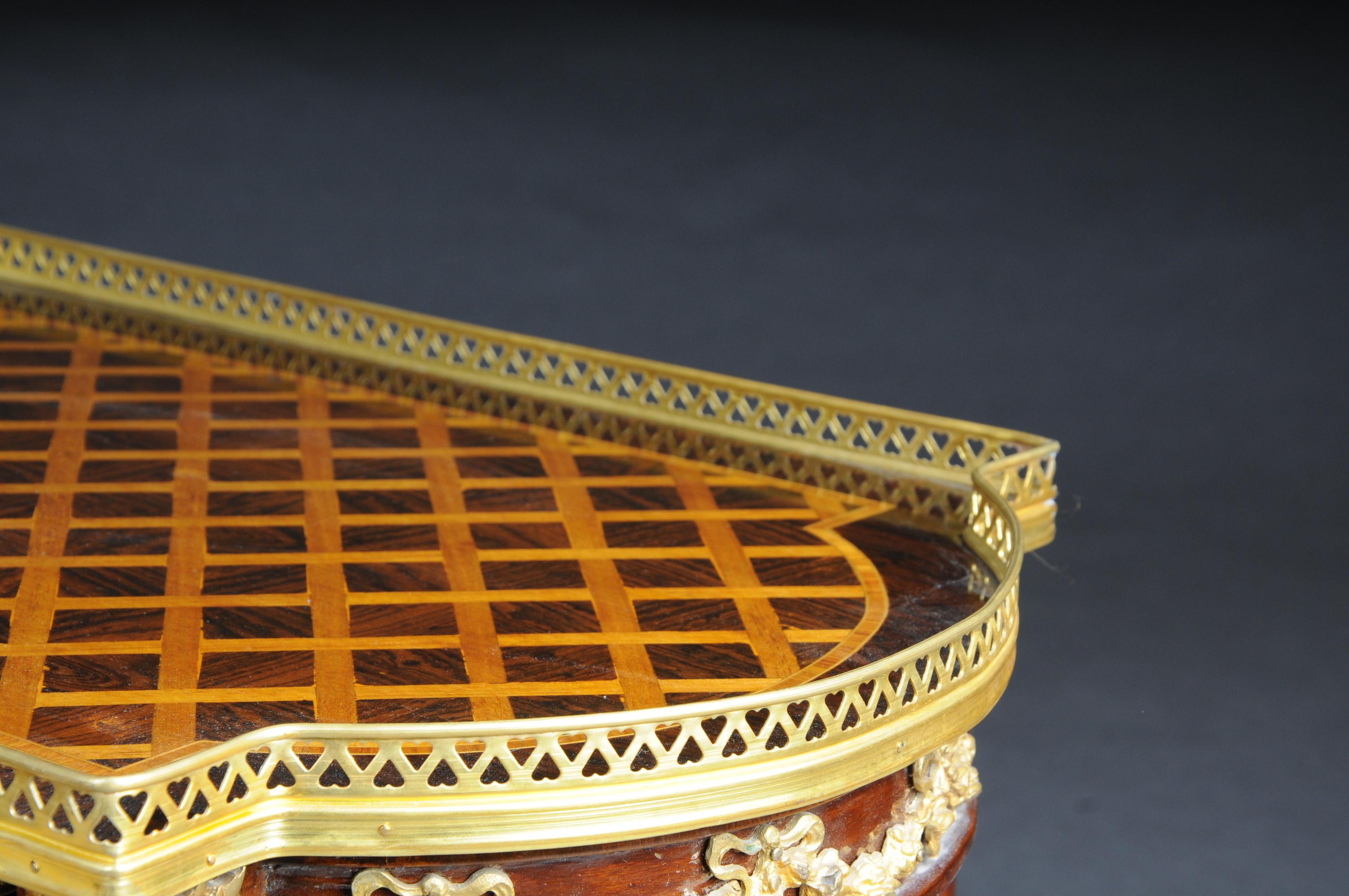Set of 4 Side Tables Louis Seize XVI m. Marquetry Veneer In Good Condition For Sale In Berlin, DE