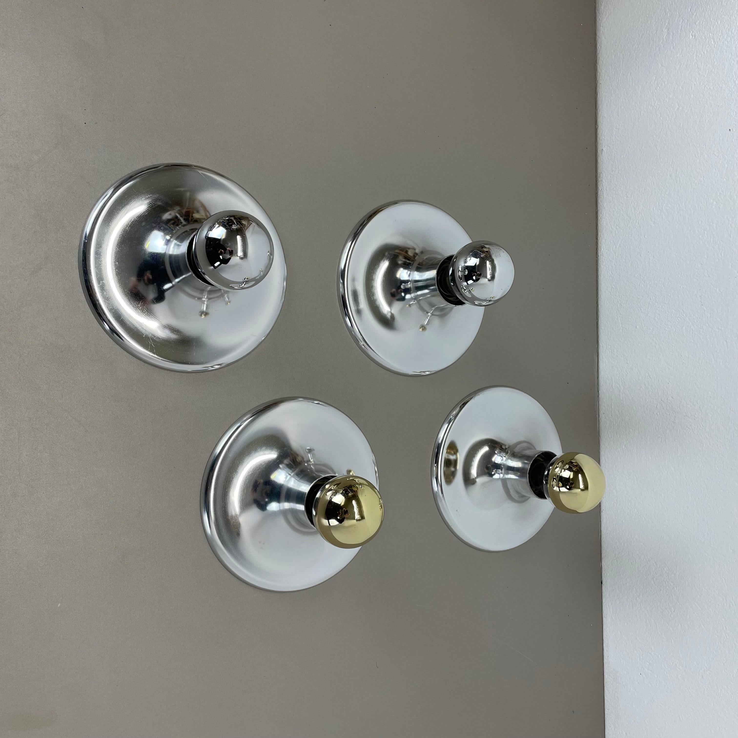 Satz von 4 silbernen Charlotte Perriand Style Disc Wall Lights, Deutschland 1970er (Moderne der Mitte des Jahrhunderts) im Angebot