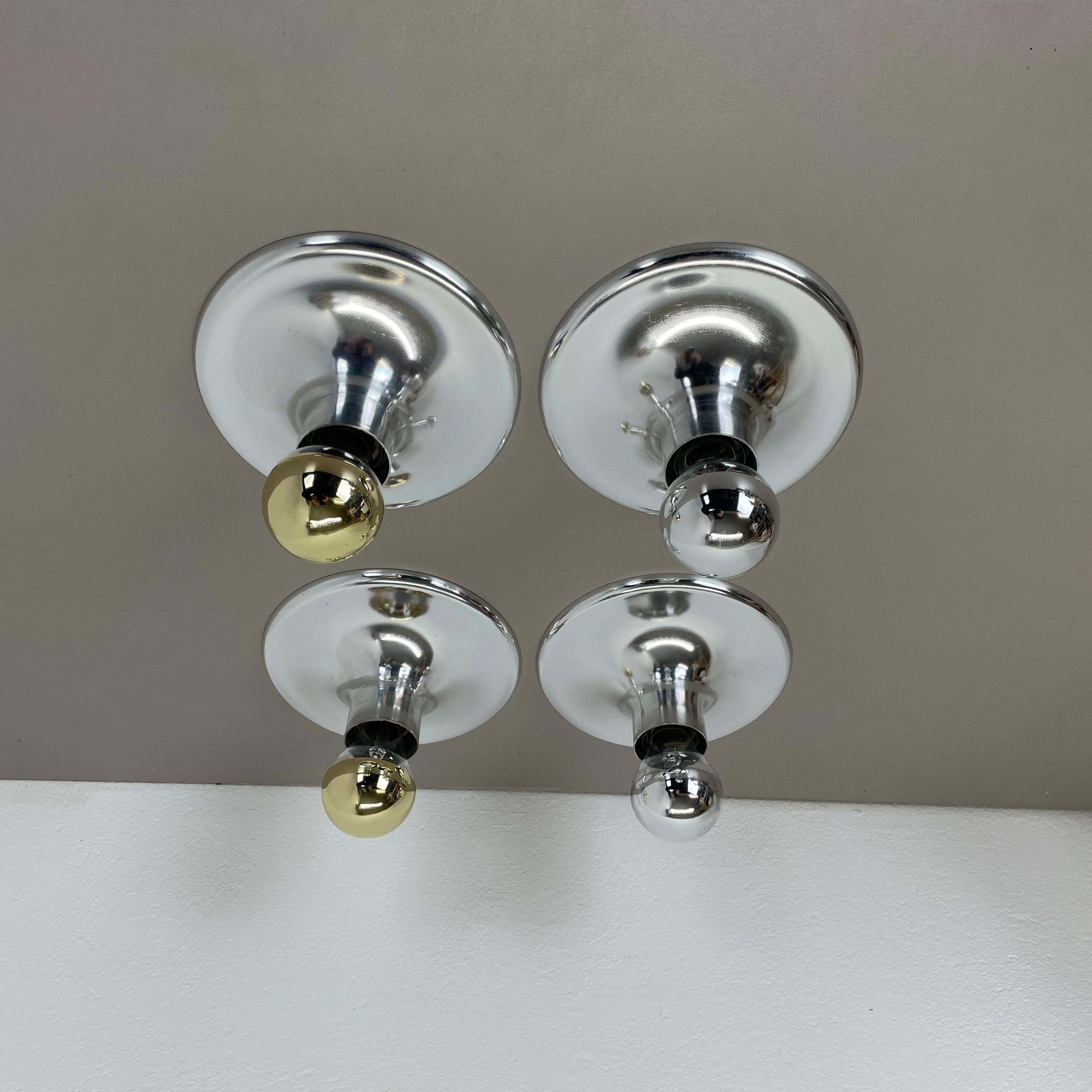 Satz von 4 silbernen Charlotte Perriand Style Disc Wall Lights, Deutschland 1970er (Metall) im Angebot