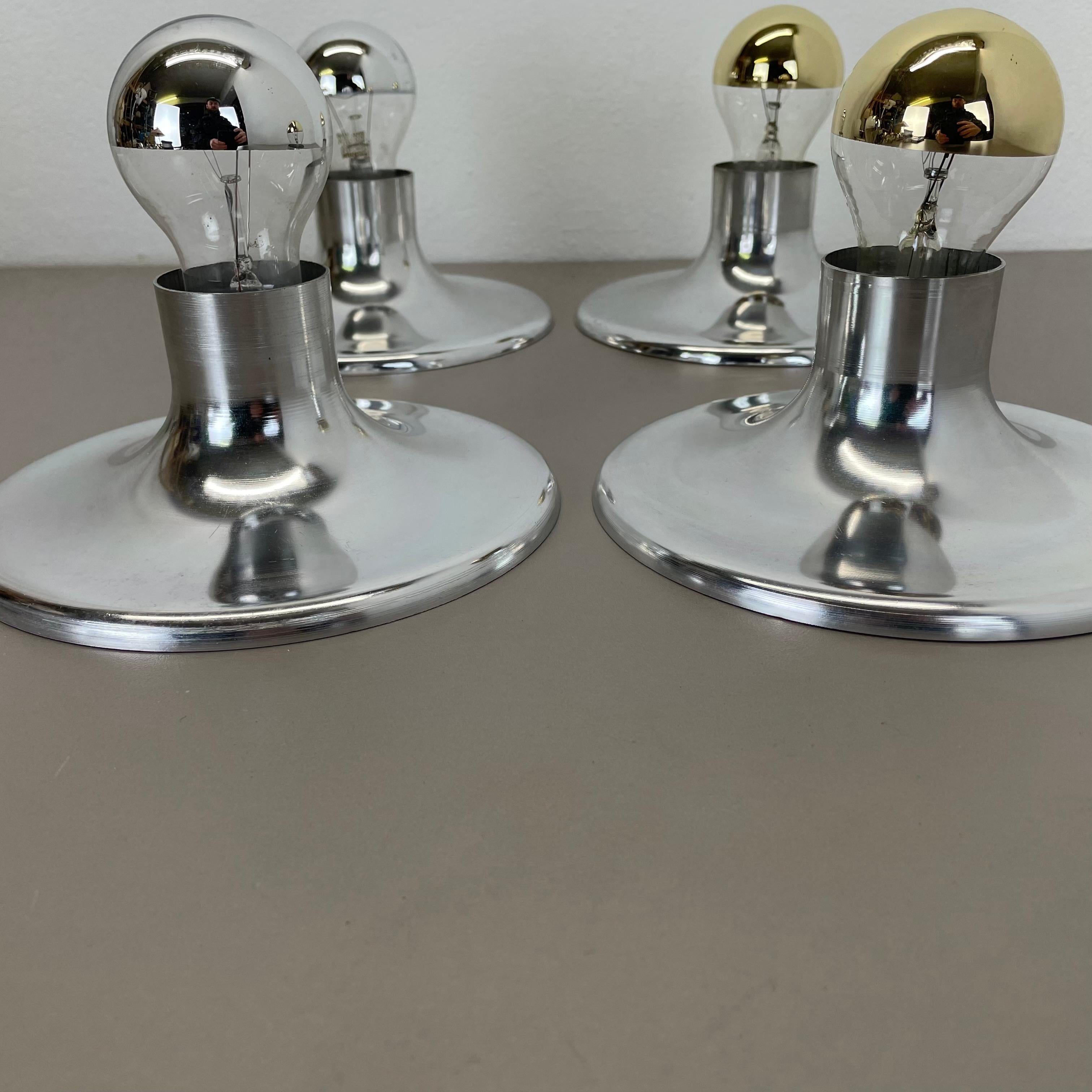 Satz von 4 silbernen Charlotte Perriand Style Disc Wall Lights, Deutschland 1970er im Angebot 2