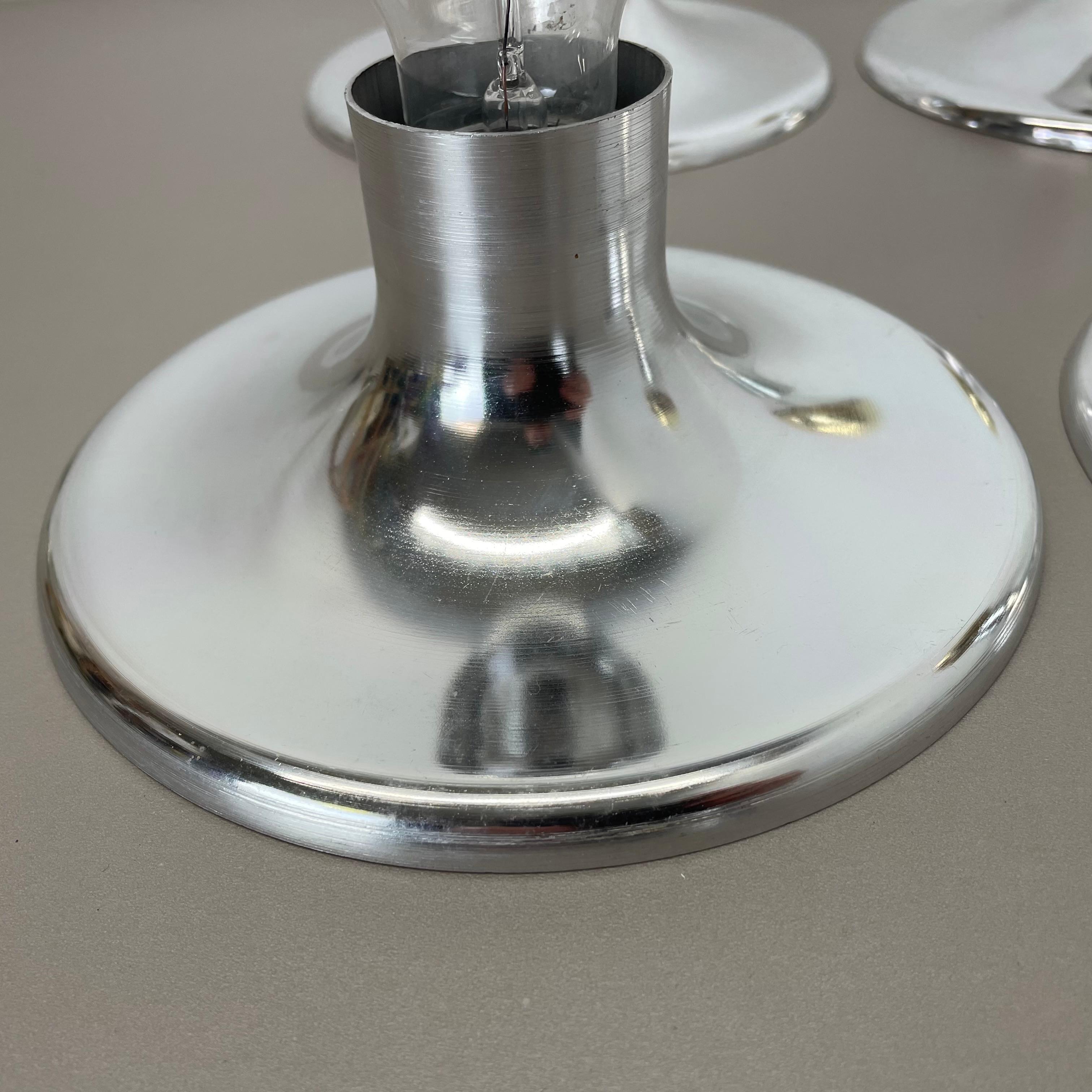 Satz von 4 silbernen Charlotte Perriand Style Disc Wall Lights, Deutschland 1970er im Angebot 3