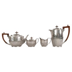 4-teiliges Tee- und Kaffeeservice aus Silber, Frankreich, von Maria Remy, 1894–1924
