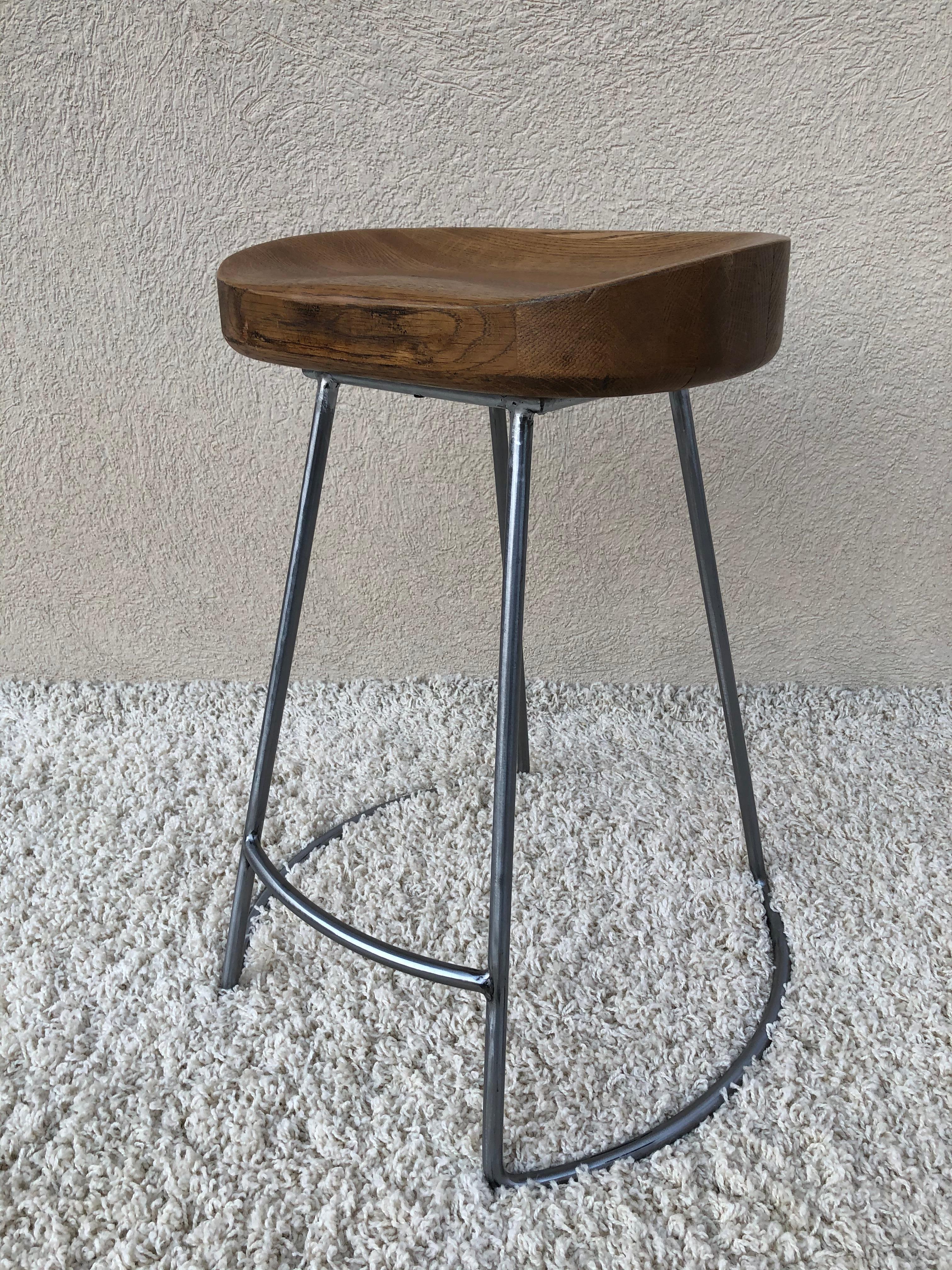 Set of 4 Silver Steel Polish Finish to Bases Solid Oak Top Counter Stools For Sale 3