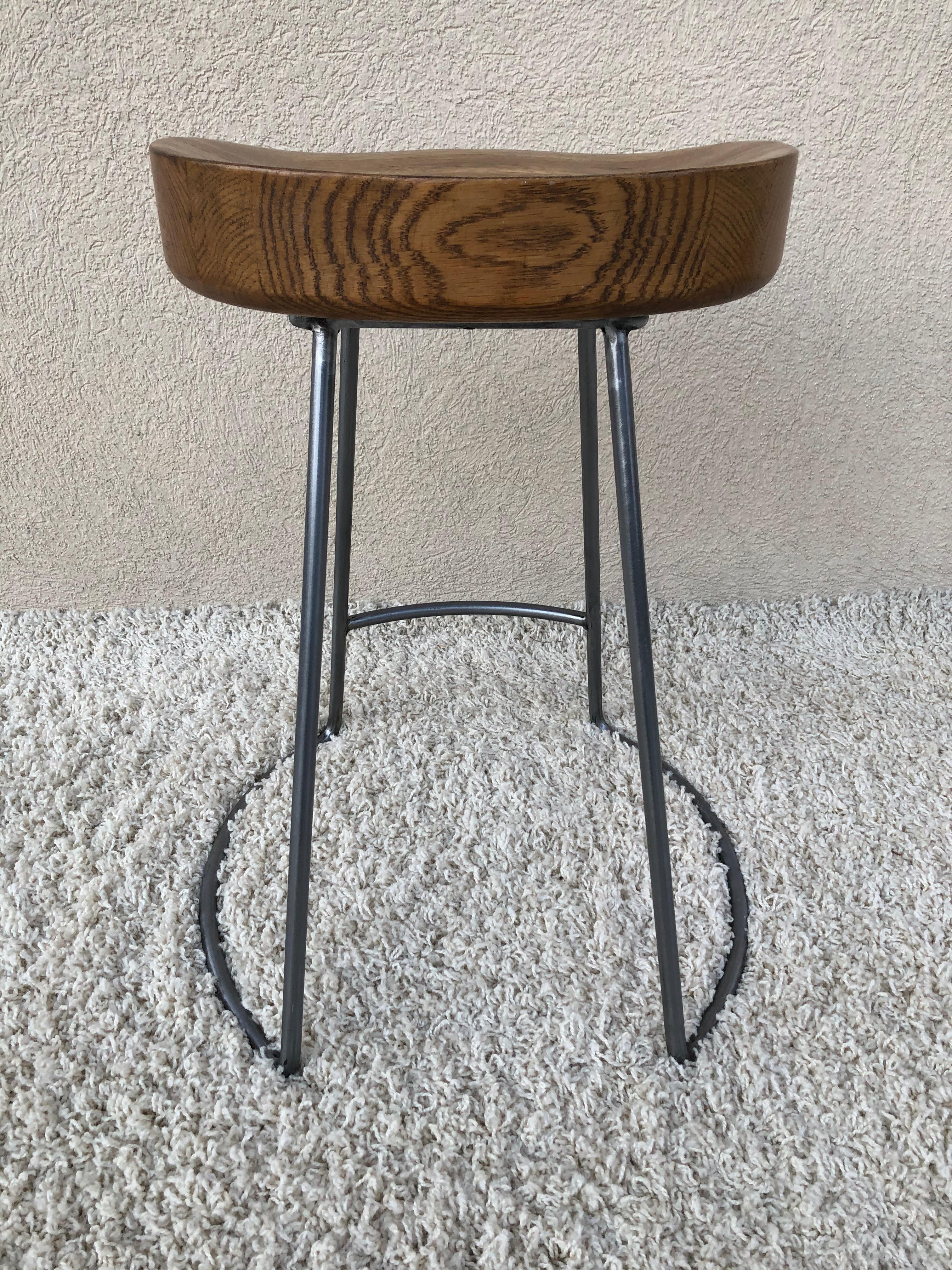 Set of 4 Silver Steel Polish Finish to Bases Solid Oak Top Counter Stools For Sale 5