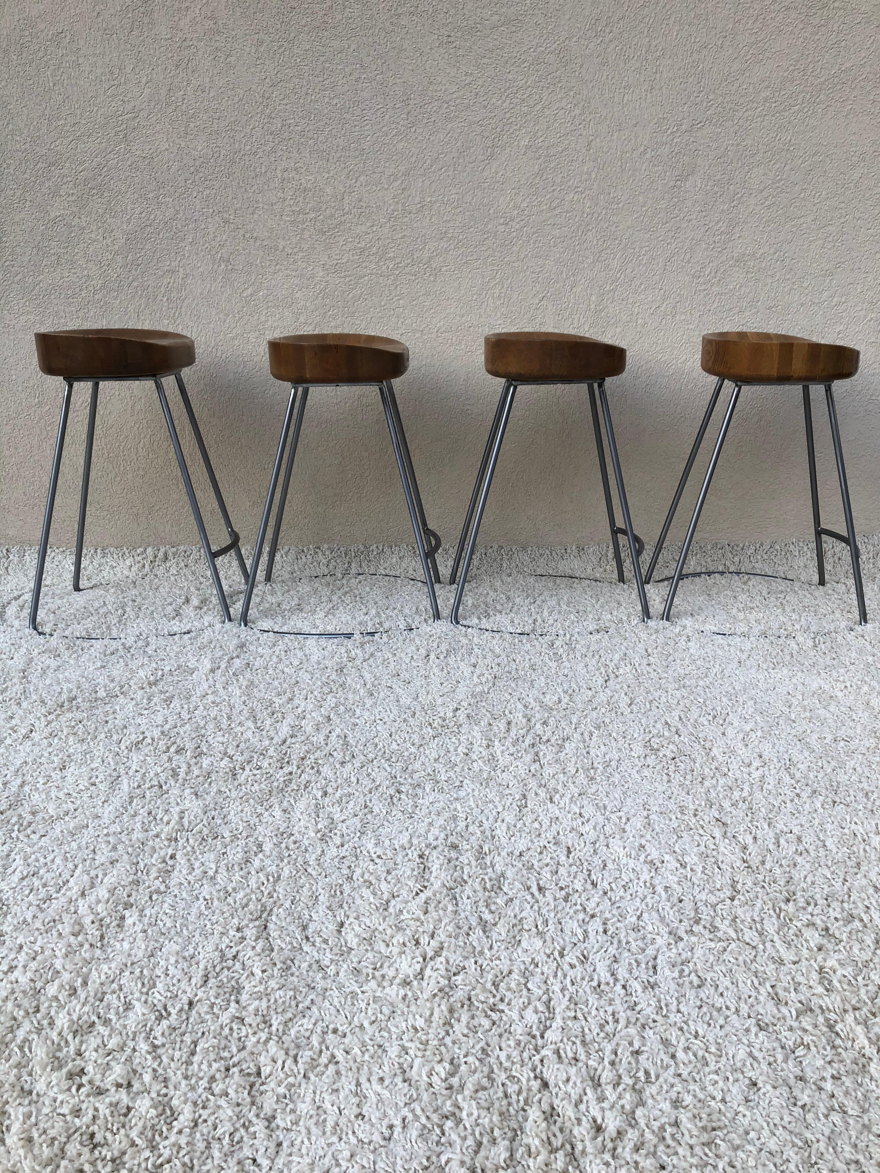 Lacquer Set of 4 Silver Steel Polish Finish to Bases Solid Oak Top Counter Stools For Sale