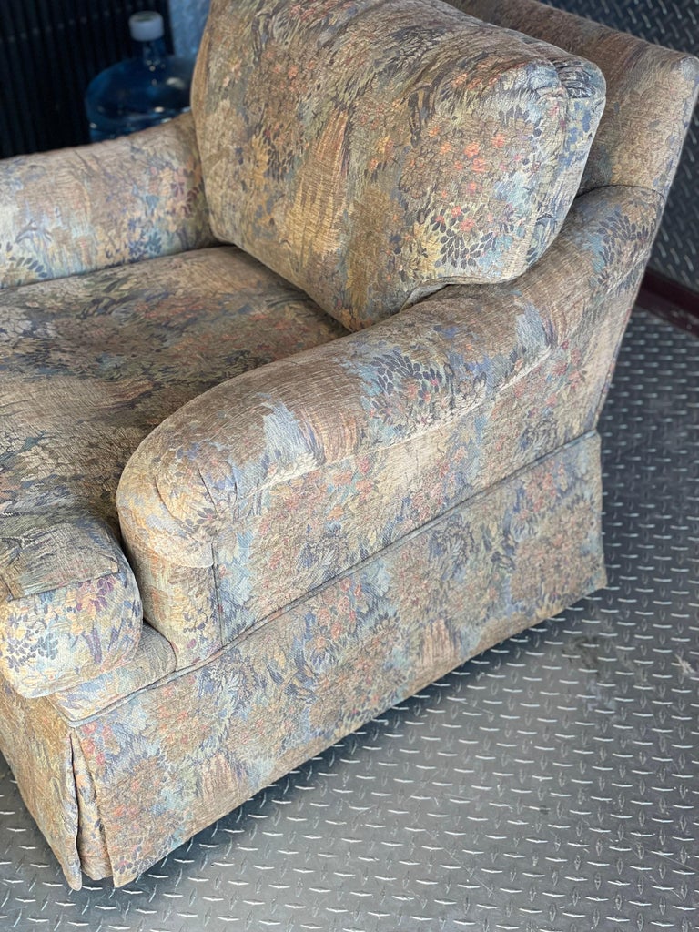 Set of 4 Skirted Bridgewater Style Club Chairs In Good Condition For Sale In Bronx, NY