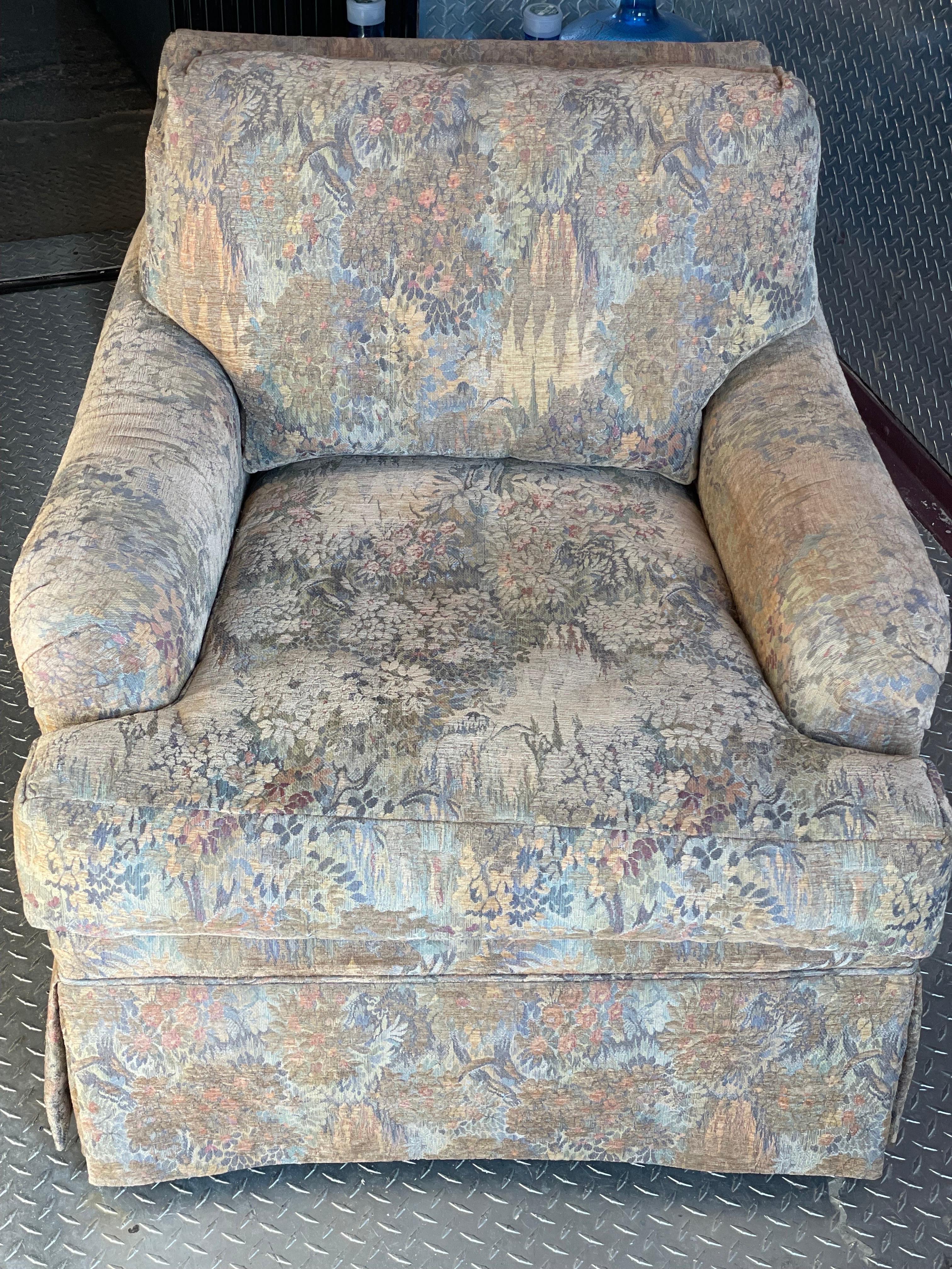 Set of 4 Skirted Bridgewater Style Club Chairs 1