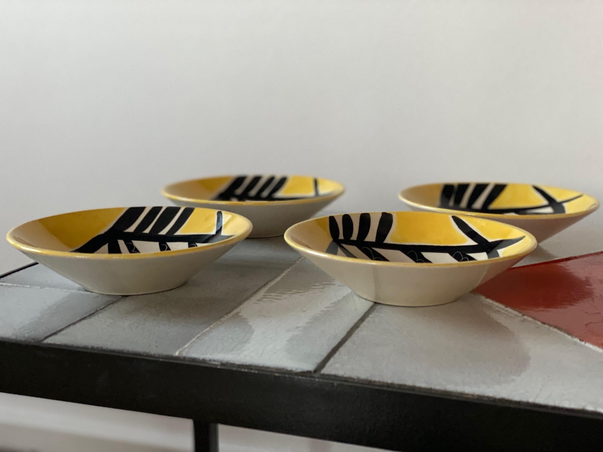 Set of 4 Small Cups with Fishes by Jacques Pouchain 1960's In Good Condition In Paris, FR