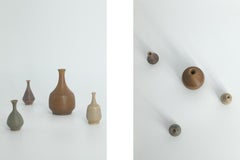 Set di 4 piccoli vasi in gres marrone da collezione della metà del secolo scorso The Modern Scandinavian