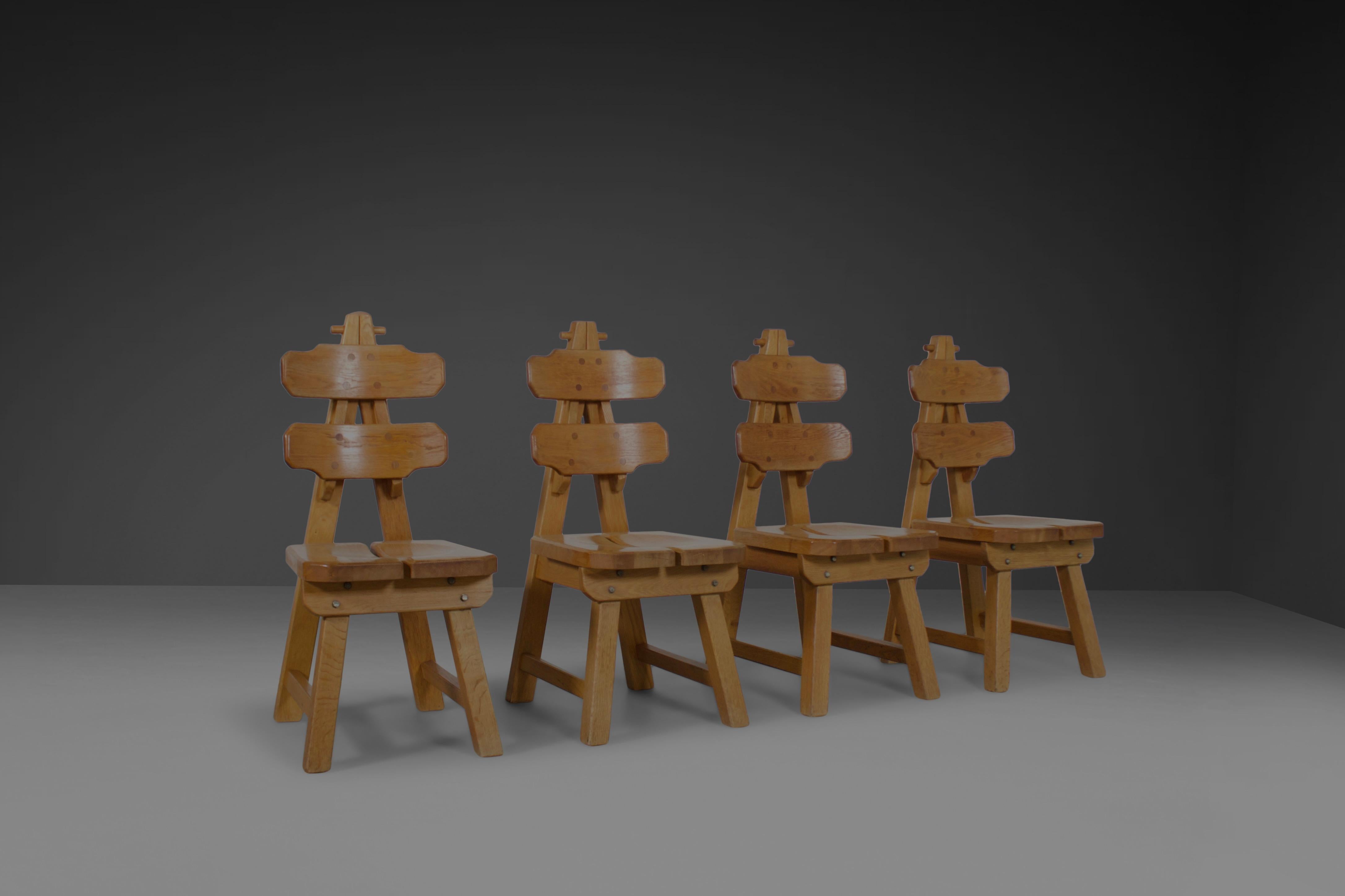 Spanish Set of 4 Solid Oak Brutalist Chairs, 1970s For Sale