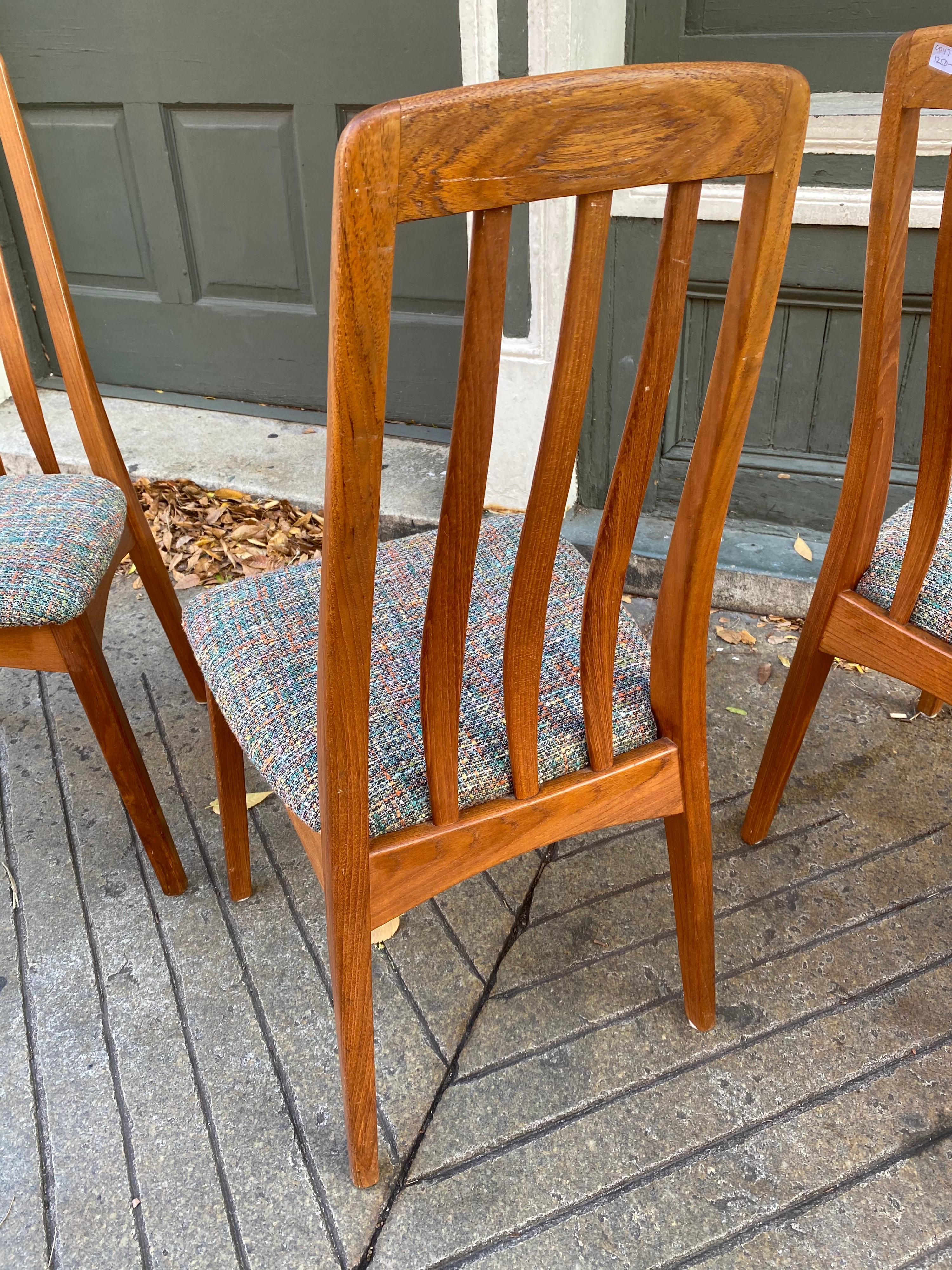 Set of 4 Solid Teak Svegards Markaryd Dining Chairs In Good Condition In Philadelphia, PA