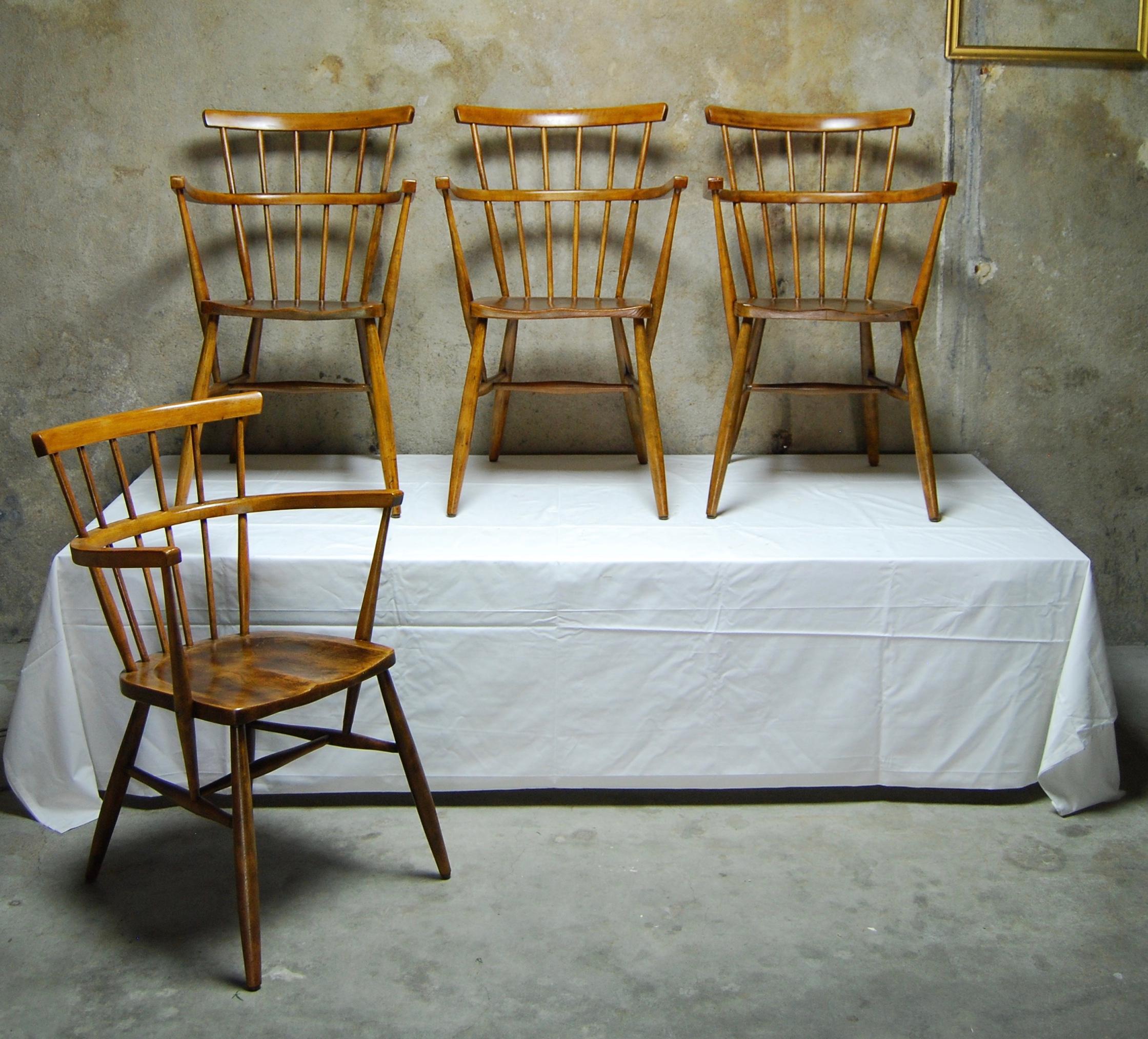 Set of 4 Solid Wood Scandinavian Windsor Style Armchairs 1