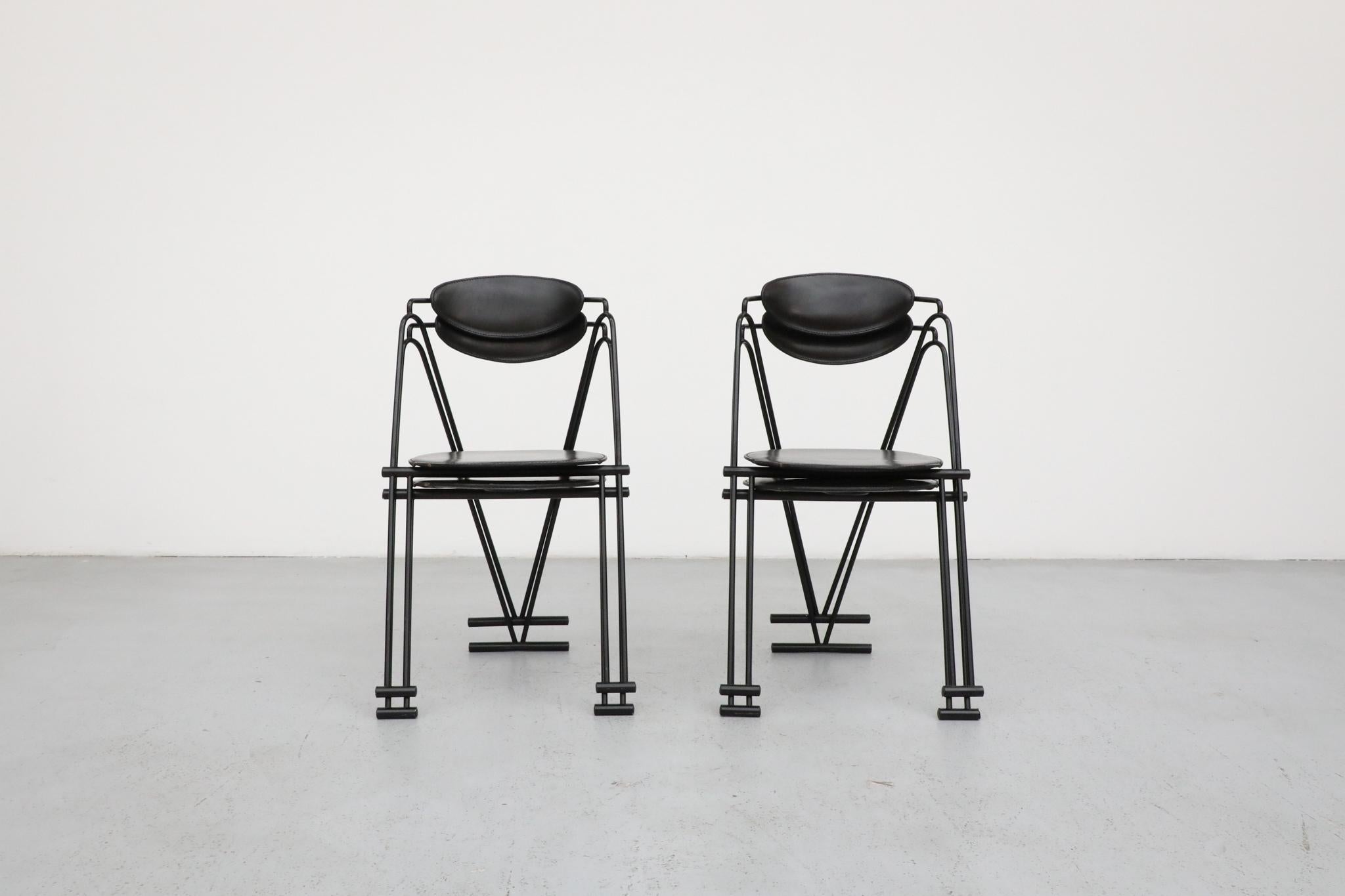Satz von 4 von Sottsass inspirierten Esszimmerstühlen im Memphis-Stil im Angebot 2