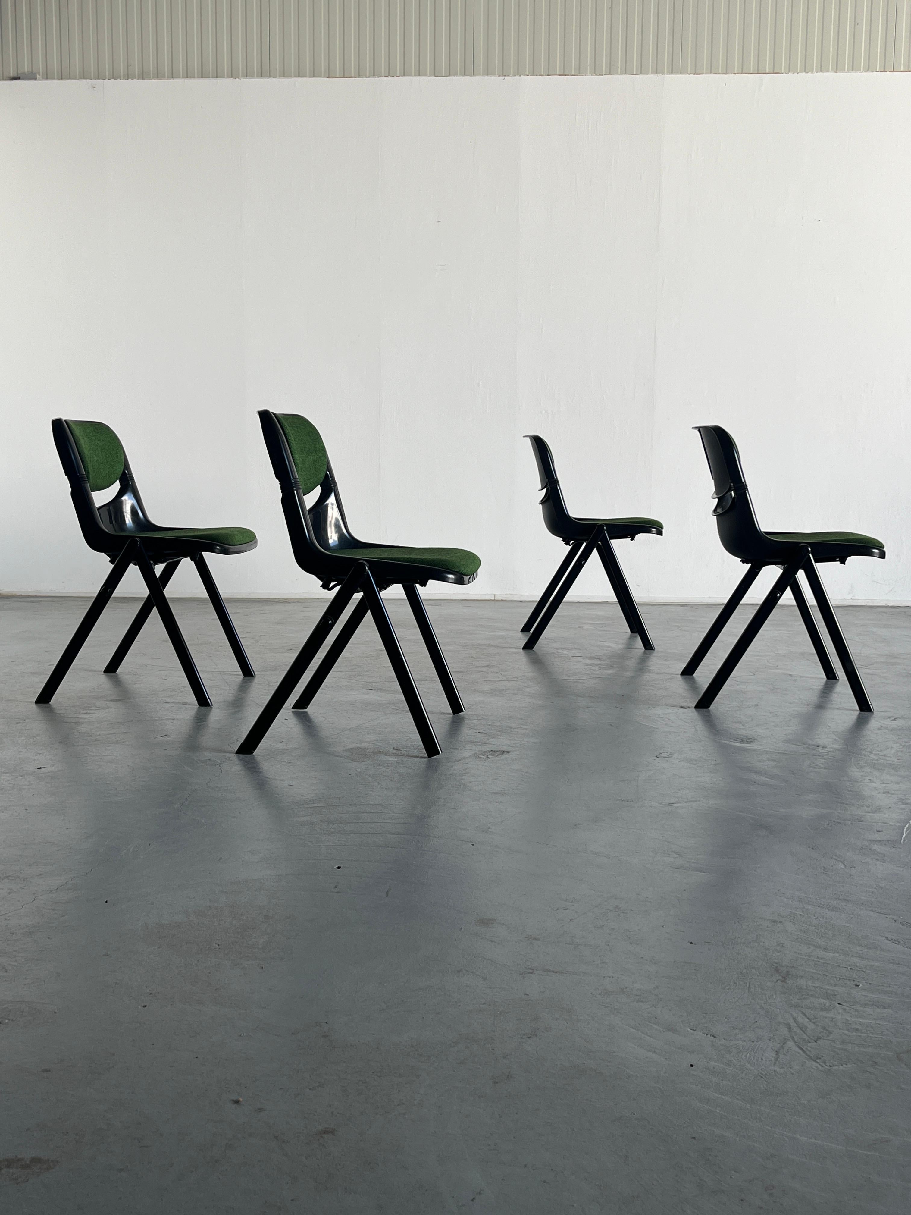Conjunto de 4 sillas de escritorio Space Age de Giancarlo Piretti y Emilio Ambasz para Dorsal en venta 1