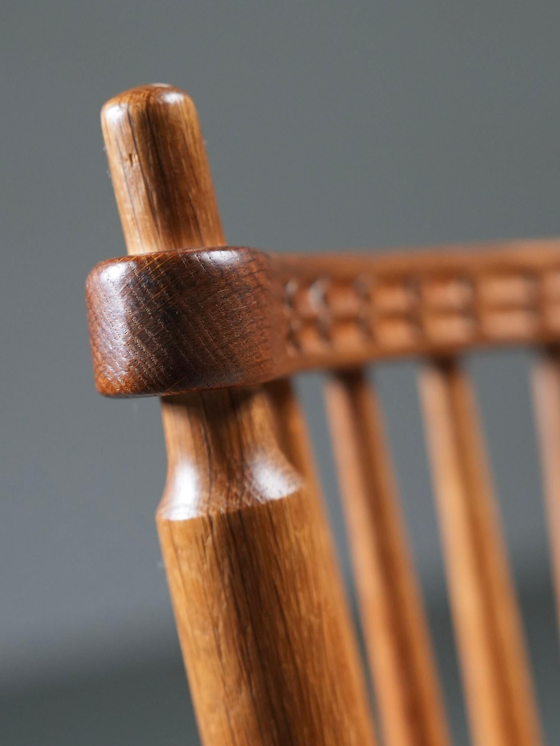 Néerlandais Ensemble de 4 chaises à dossier fuseau en Oak par De Ster Gelderland, années 1960 en vente