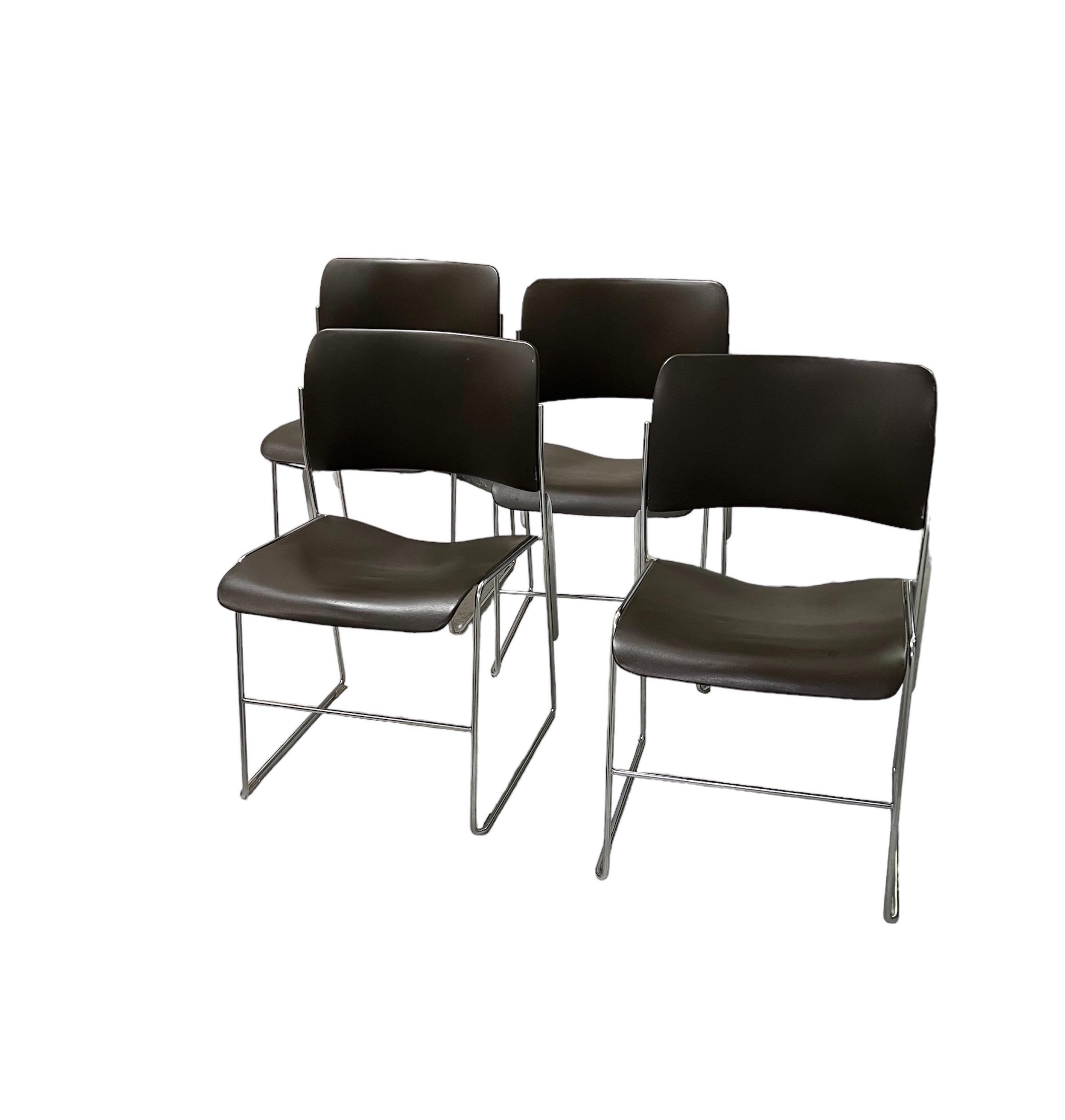 Set of 4 Stackable 40/4 Chairs By David Rowland in Dark Brown For Sale 2