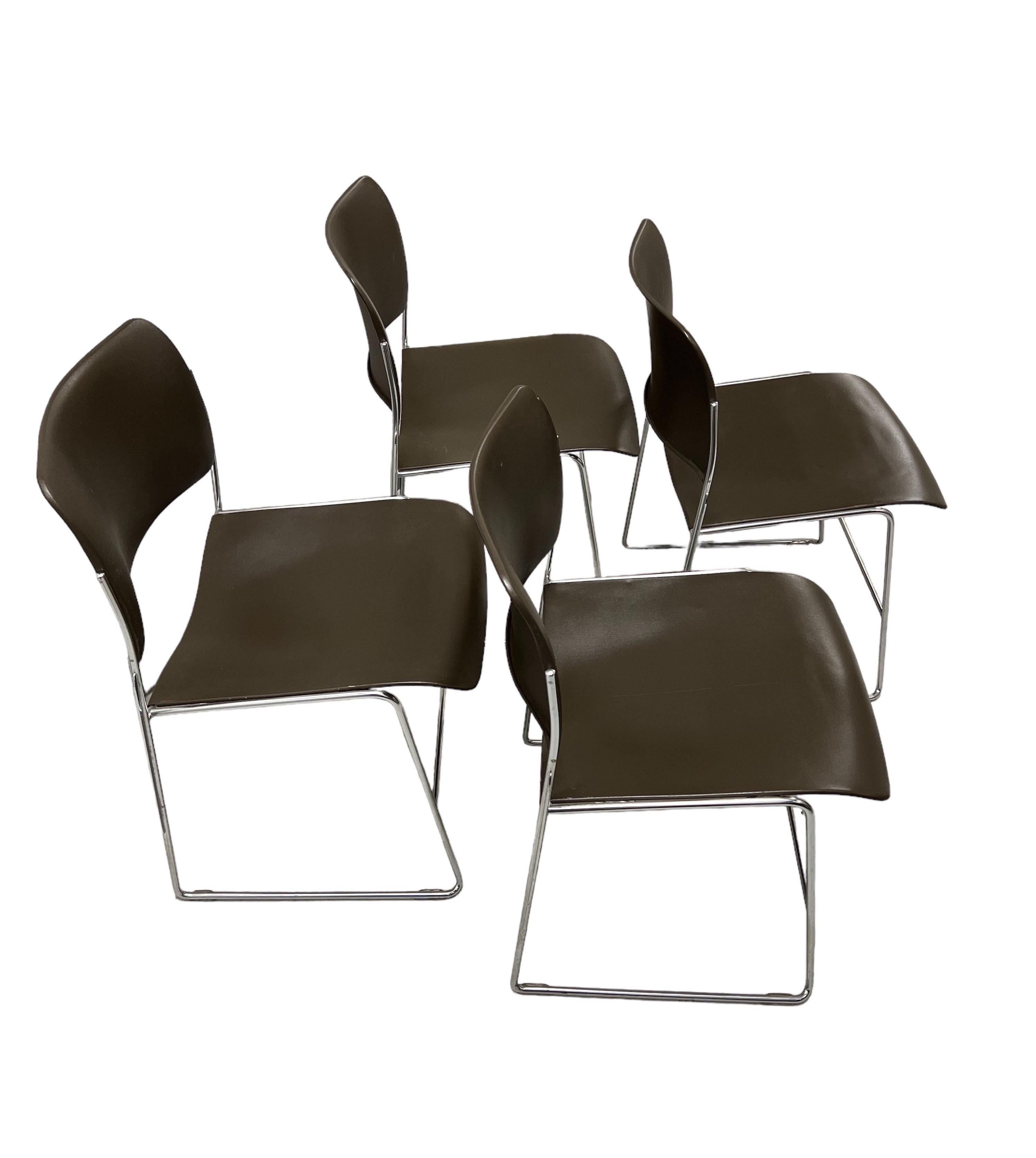 Set of 4 Stackable 40/4 Chairs By David Rowland in Dark Brown For Sale 3