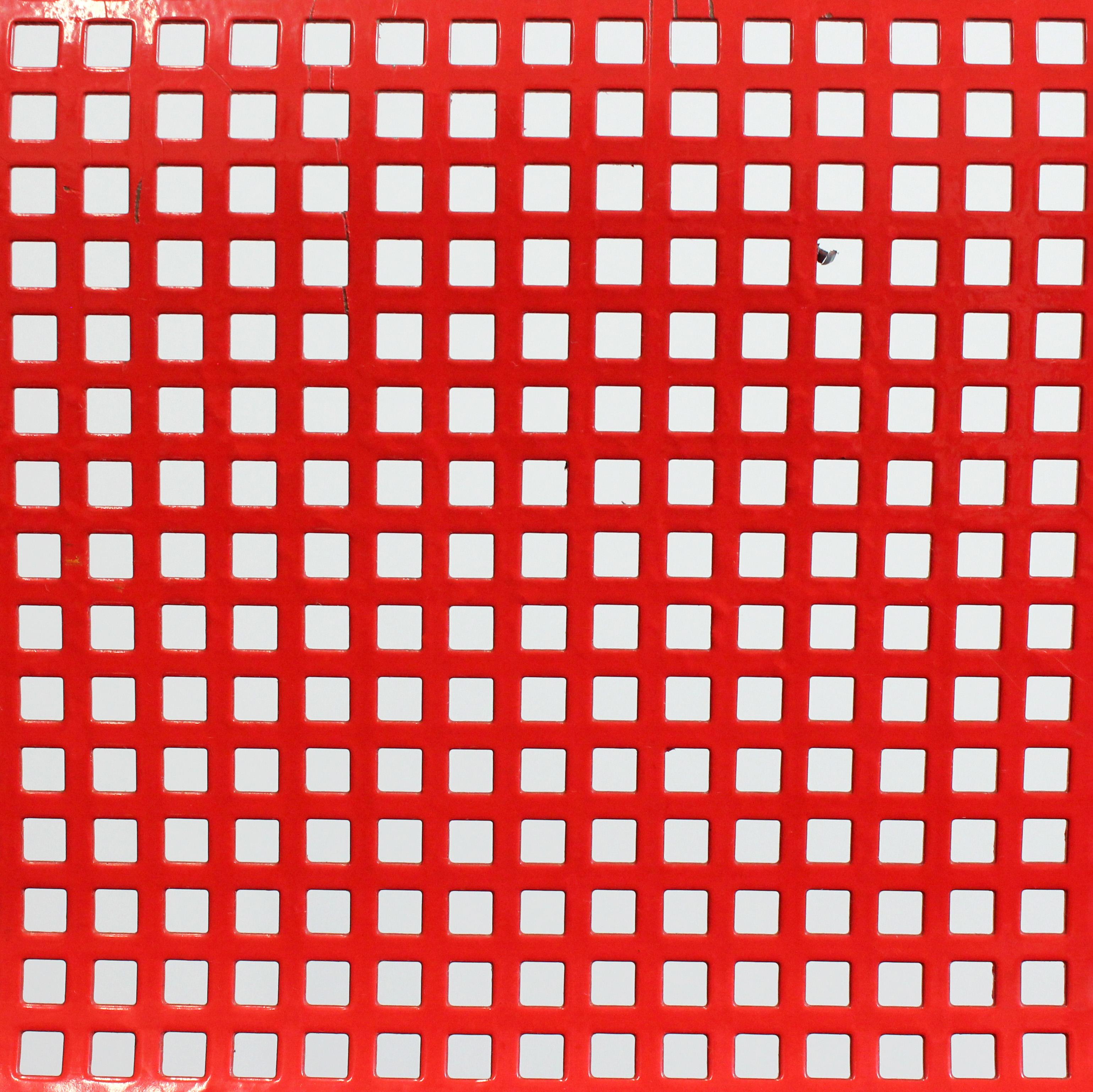 Set of 4 stackable chairs in red lacquered metal with metal mesh seat and back - For Sale 6