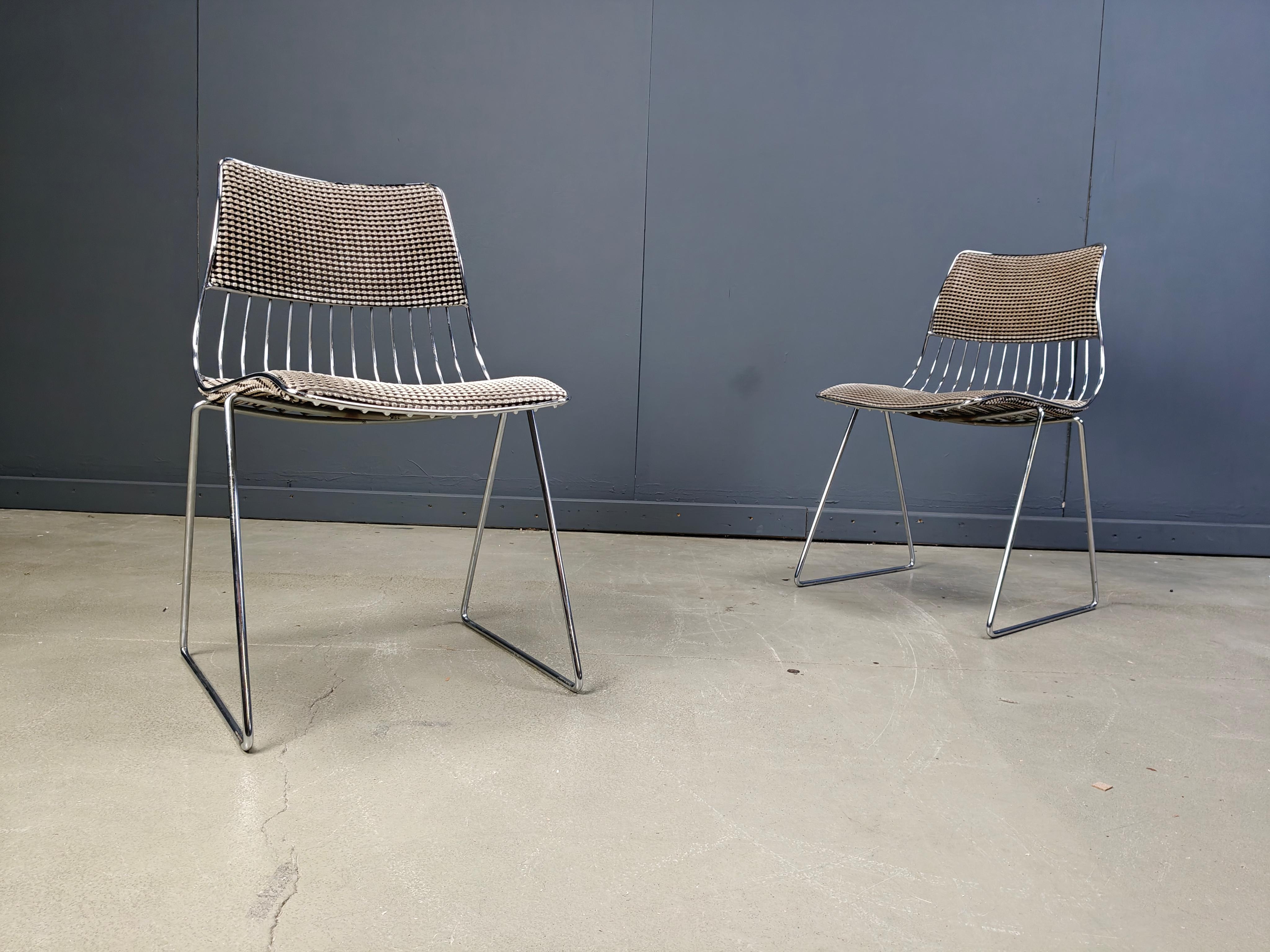 Juego de 4 sillas de comedor apilables de Rudi Verelst para Novalux, años 70 Belga en venta