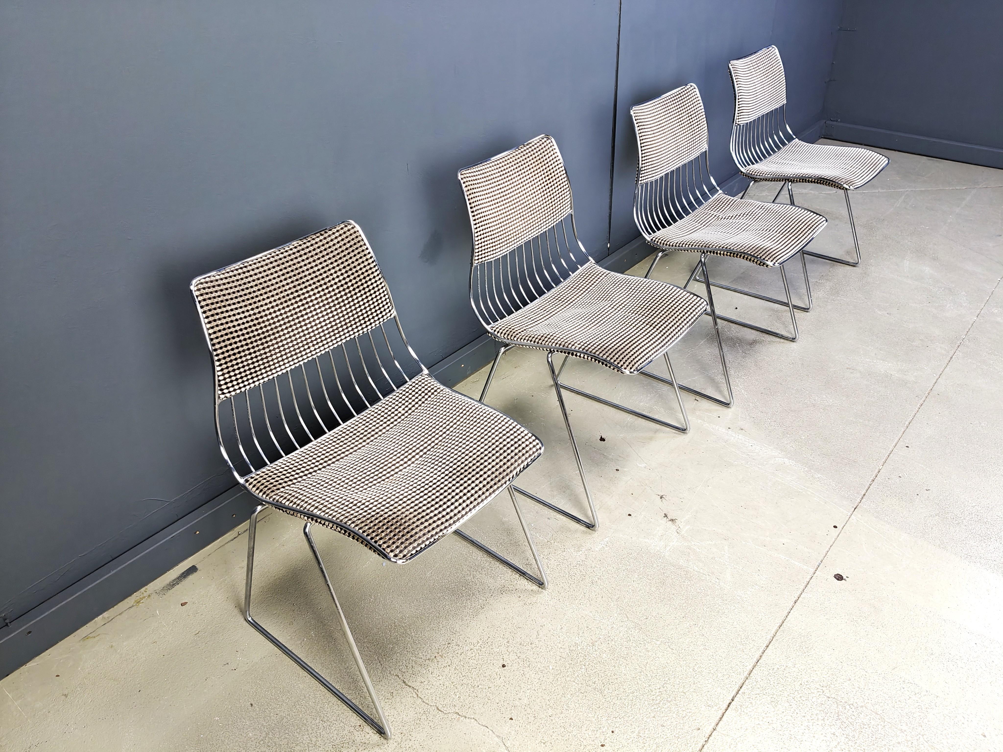 Juego de 4 sillas de comedor apilables de Rudi Verelst para Novalux, años 70 en venta 1