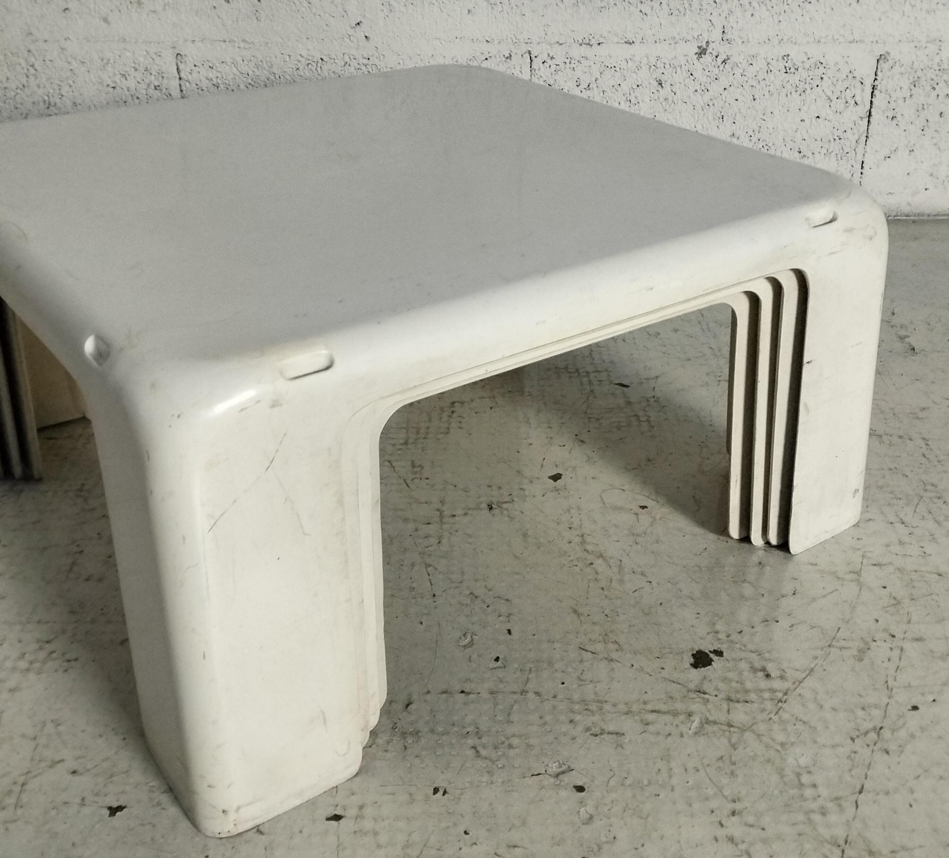 Set of 4 stackable nesting tables “I 4 gatti” by M.Bellini - C&B Italia 70S For Sale 4