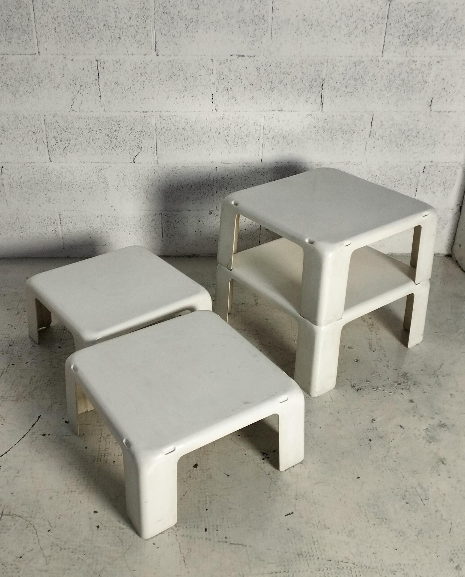 Plastic Set of 4 stackable nesting tables “I 4 gatti” by M.Bellini - C&B Italia 70S For Sale