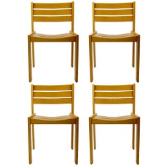 Ensemble de 4 chaises à manger empilables en bois de Wilkhahn