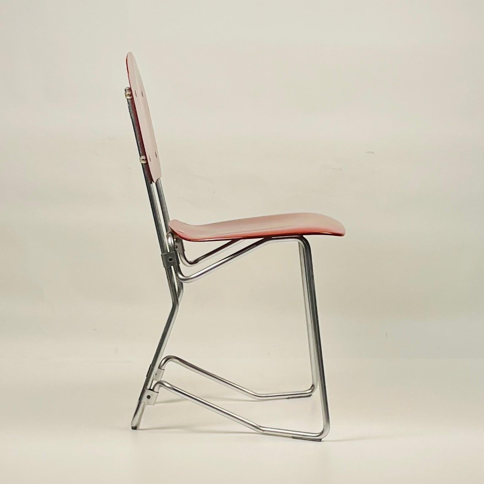 Ensemble de 4 chaises empilables par Armin Wirth et Aluflex, années 1950  en vente 3