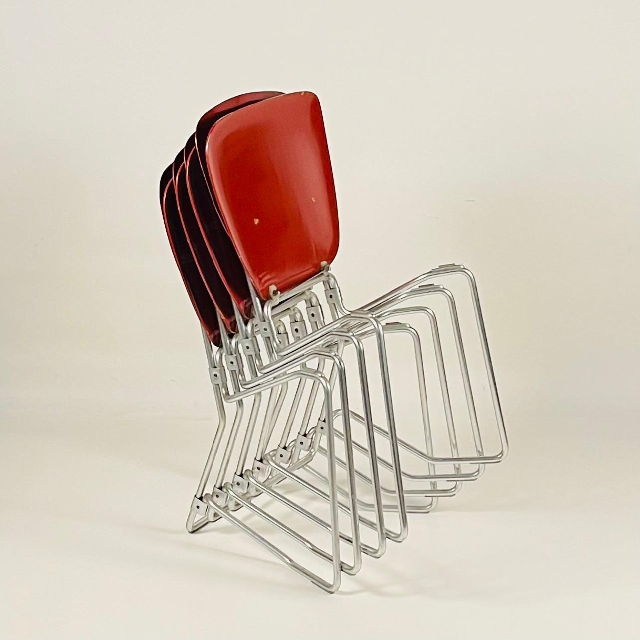 Milieu du XXe siècle Ensemble de 4 chaises empilables par Armin Wirth et Aluflex, années 1950  en vente