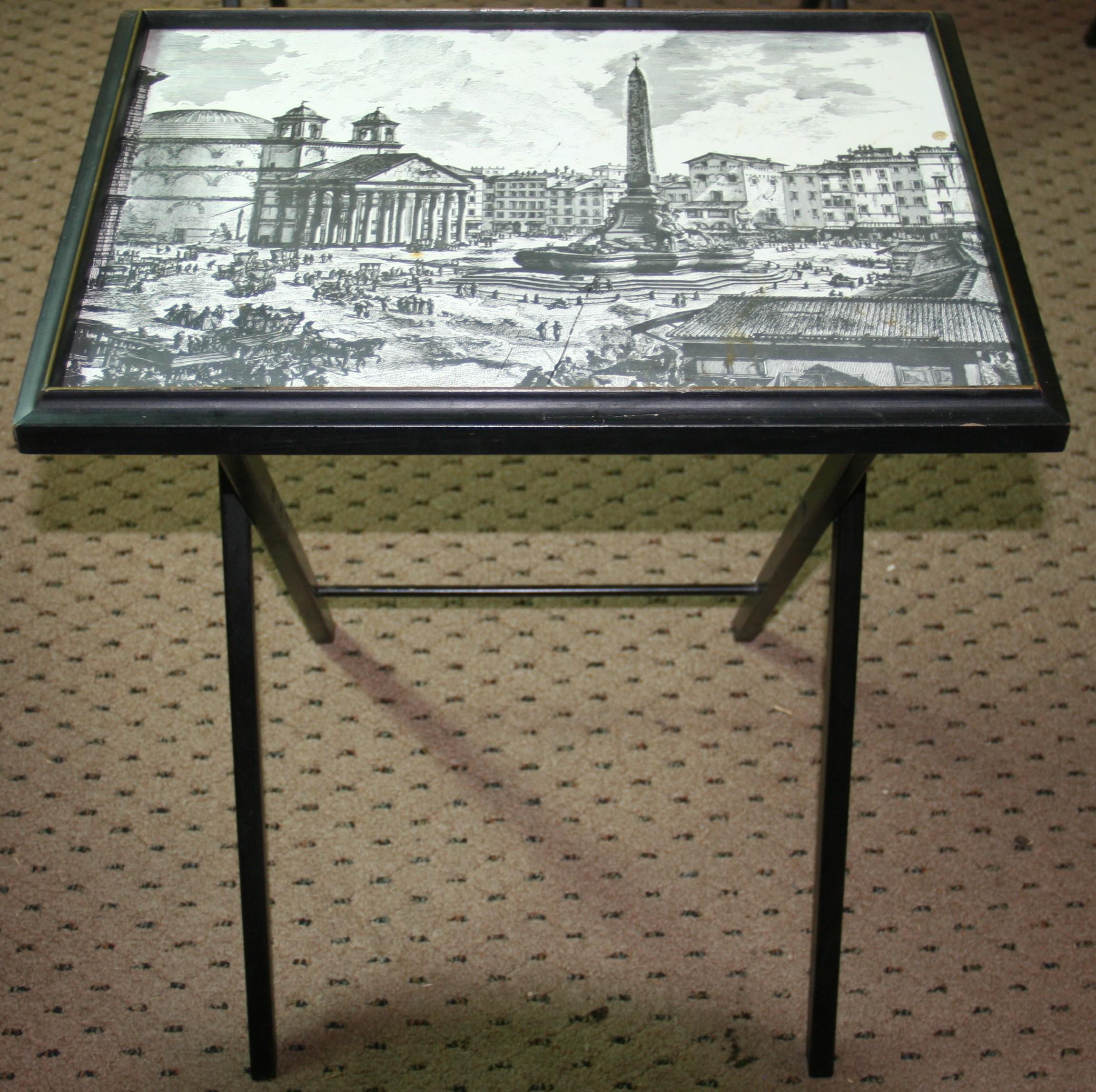 Ensemble de 4 tables empilables avec plateaux imprimés Piranesi par Artex Green en vente 3