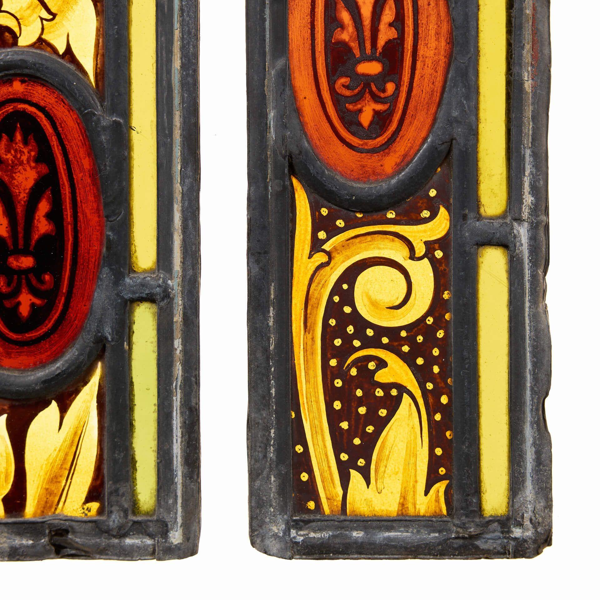 English Set of 4 Stained Glass Panels of Foliage Designs For Sale