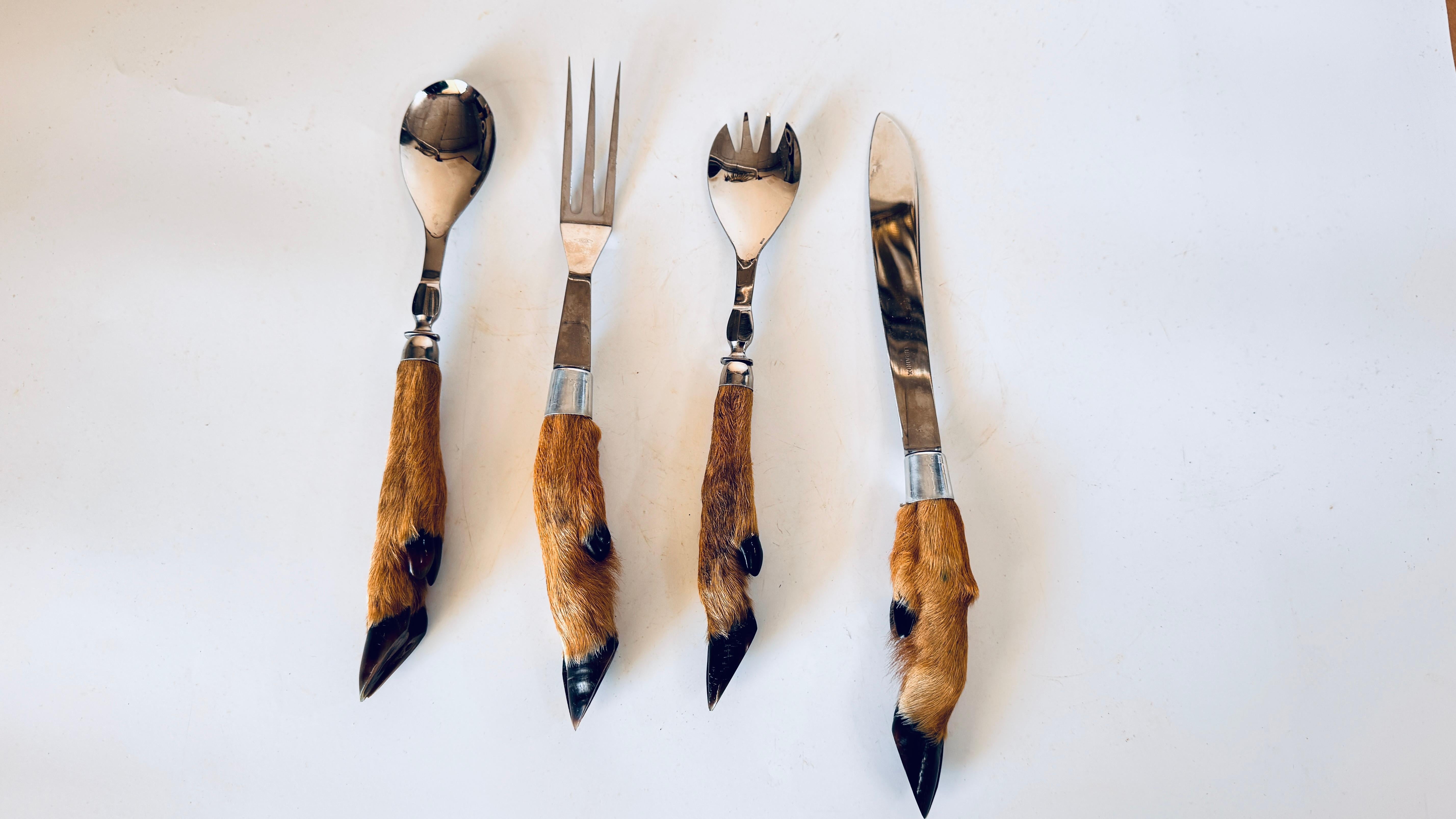 Set of 4 Stainless Steel Serving Utensils with Stag Handle, Game & Salad Service In Good Condition For Sale In Auribeau sur Siagne, FR