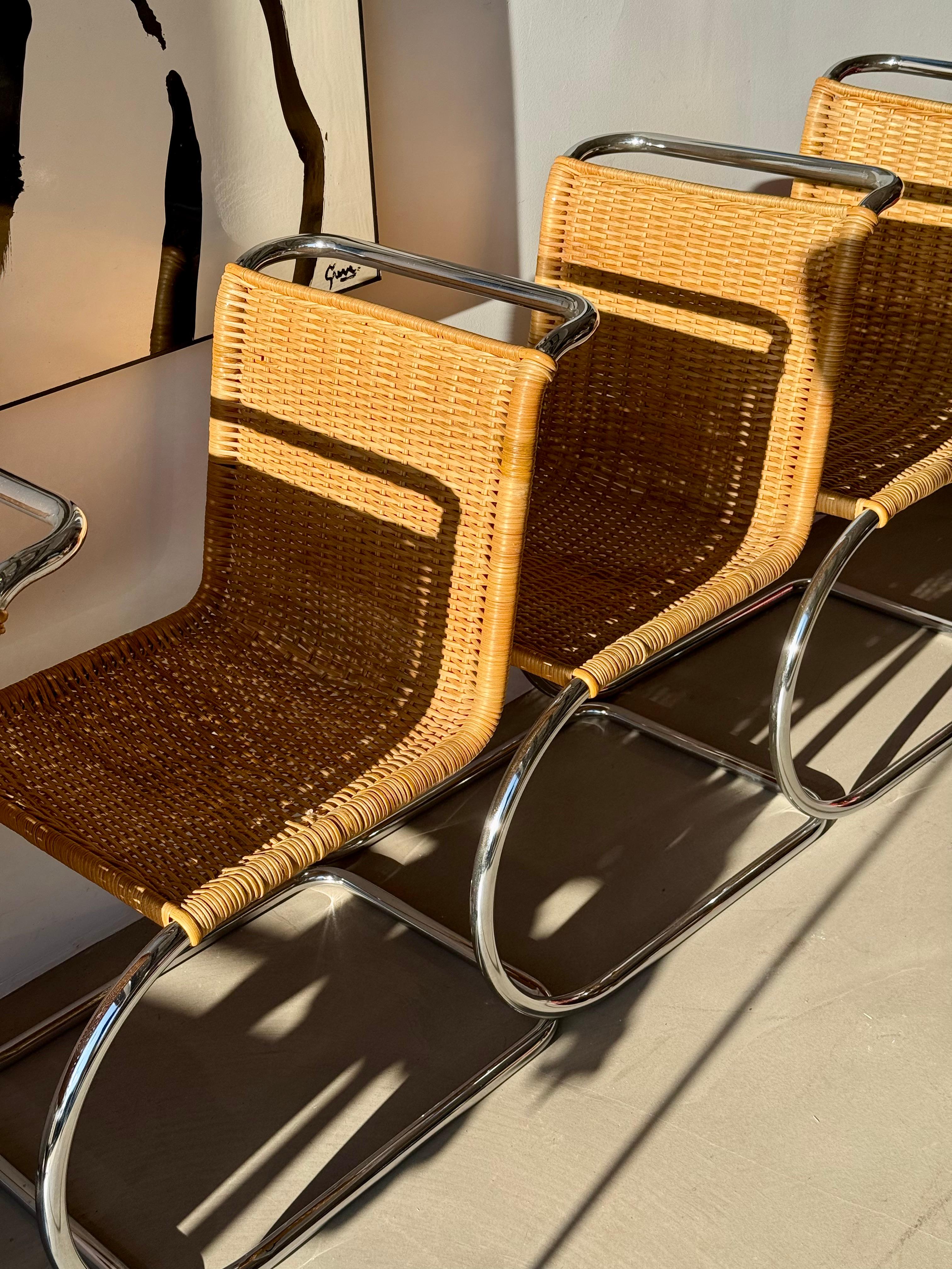 Set of 4 Stendig Cantilever Rattan & Chrome Side Chairs, 1970s (amerikanisch) im Angebot