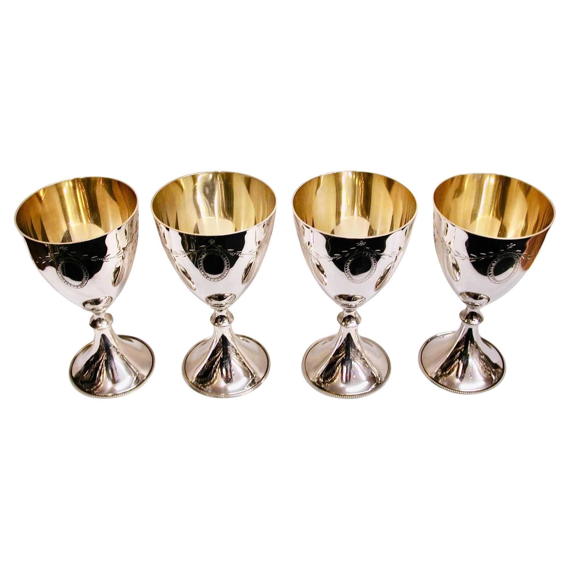 Set di 4 pezzi in argento sterling  Calici da vino con taglio brillante in stile Geo 111 Londra 1972