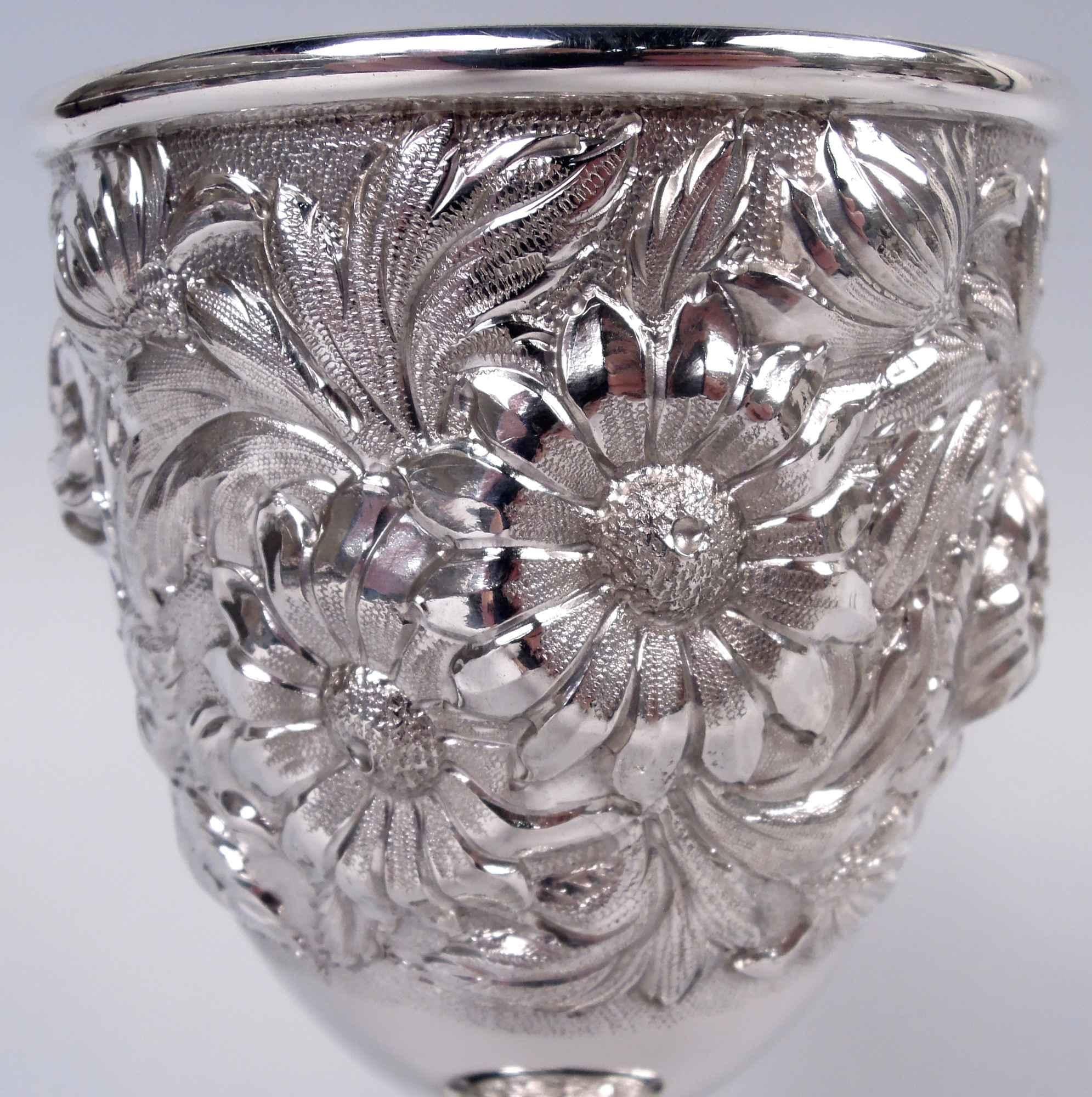 Satz von 4 Stieff Baltimore Repousse Sterling Silber Pokalen, 1934 (Edwardian) im Angebot
