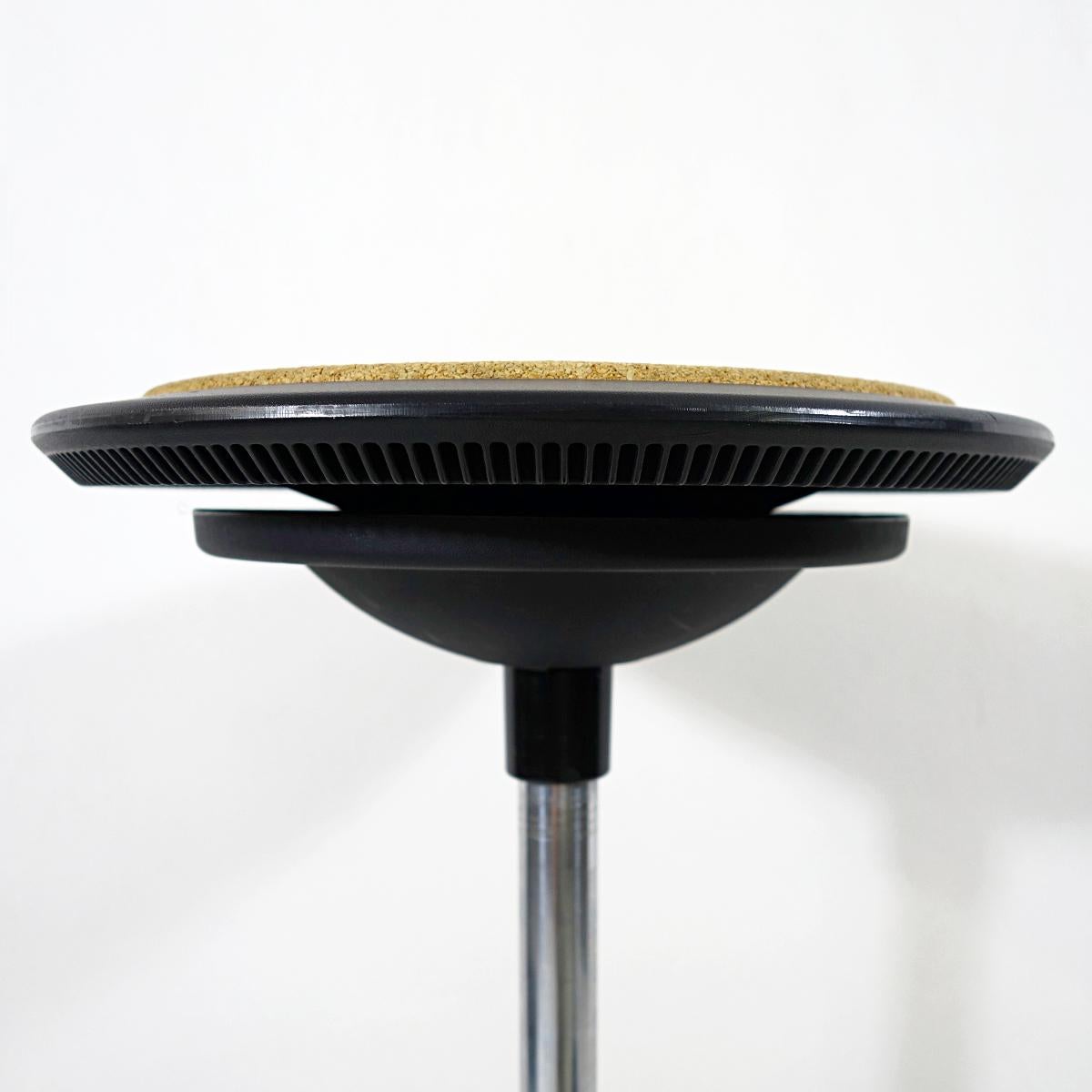 wilkhahn stool