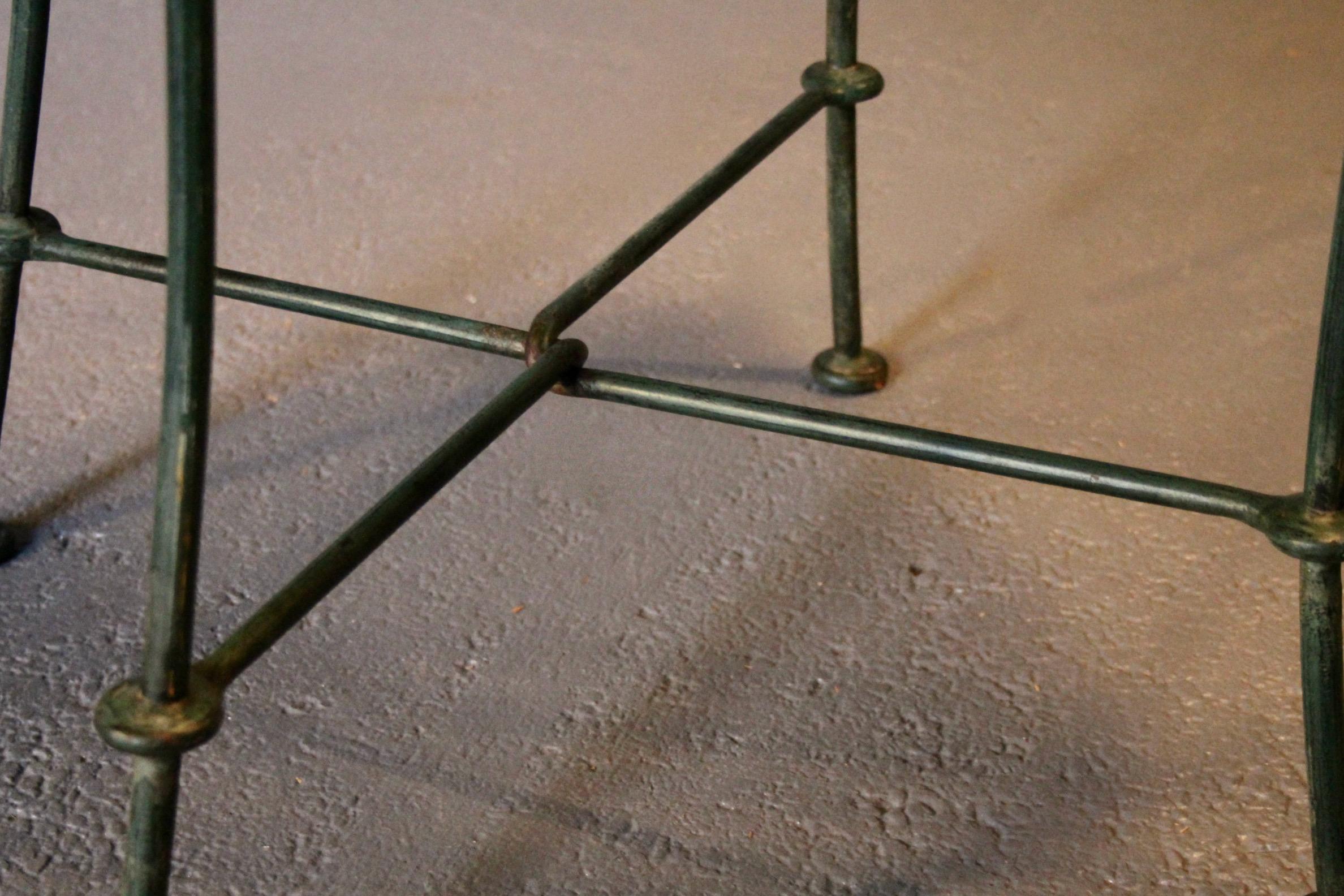 Set di 4 sedie Neo classic in paglia e metallo in vendita 8