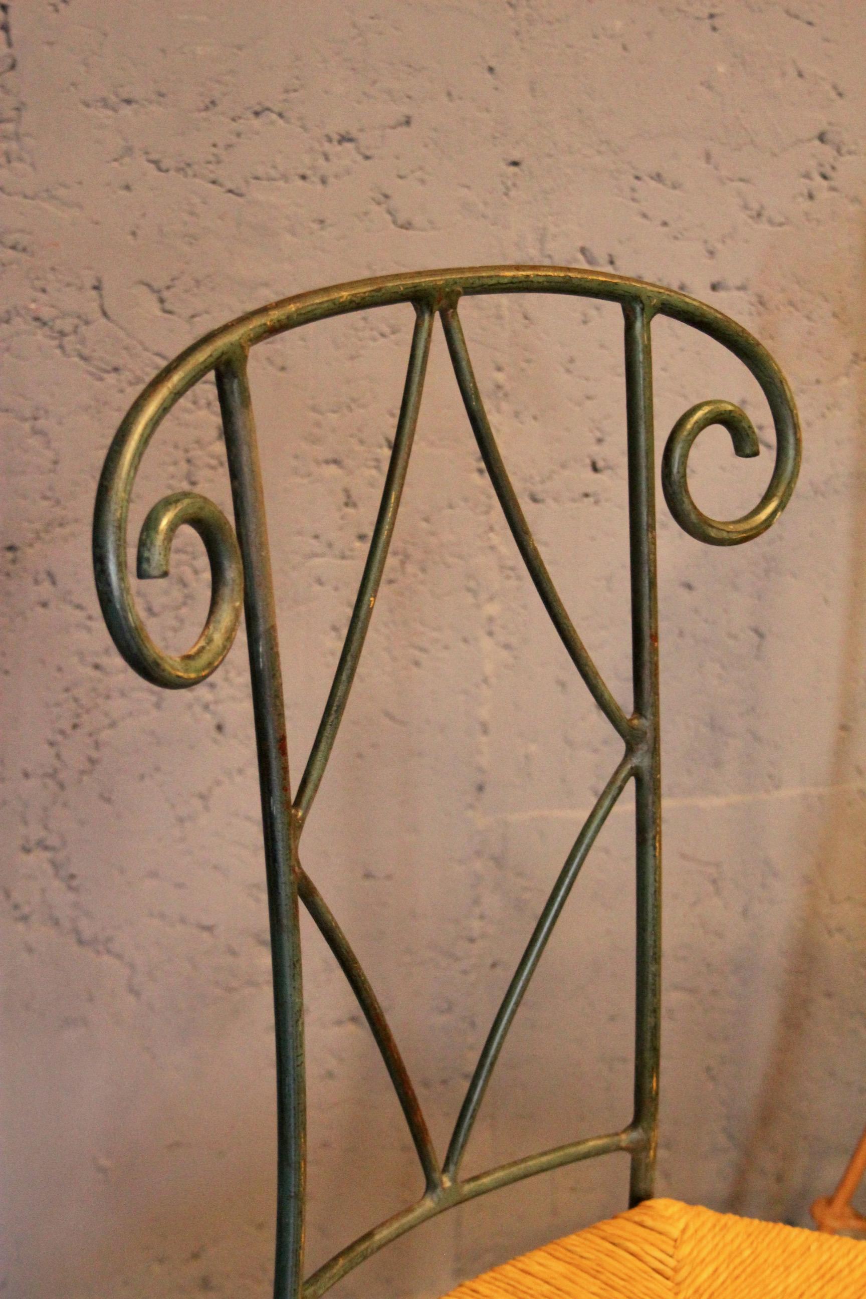 Set di 4 sedie Neo classic in paglia e metallo in vendita 3