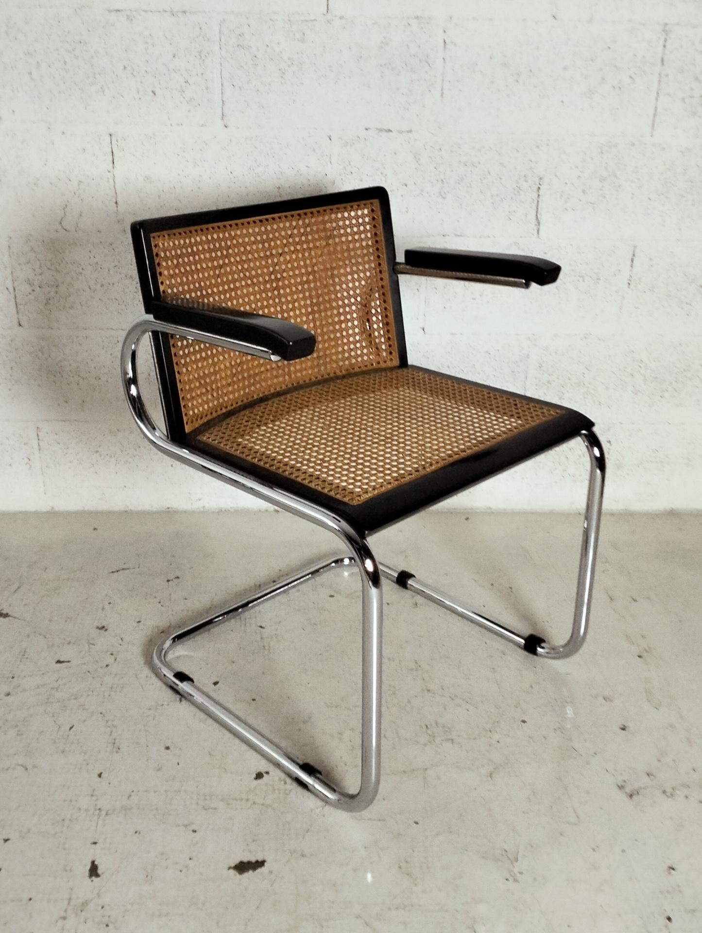 Late 20th Century Set of 4 straw and steel chromed chairs attributed to L.Saccardo for Armet 70's For Sale