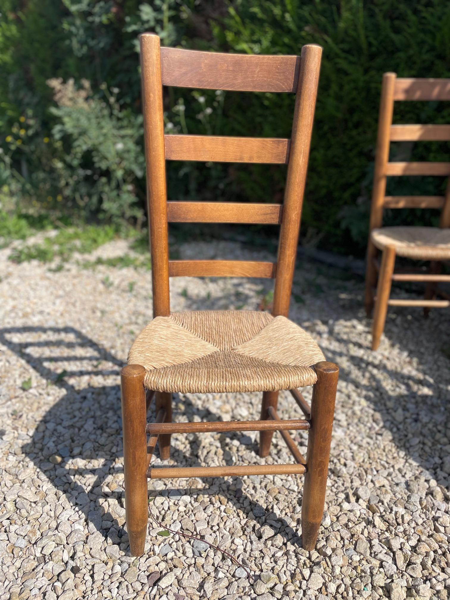 Set of 4 Straw Chairs in the style of  Charlotte Perriand For Sale 7