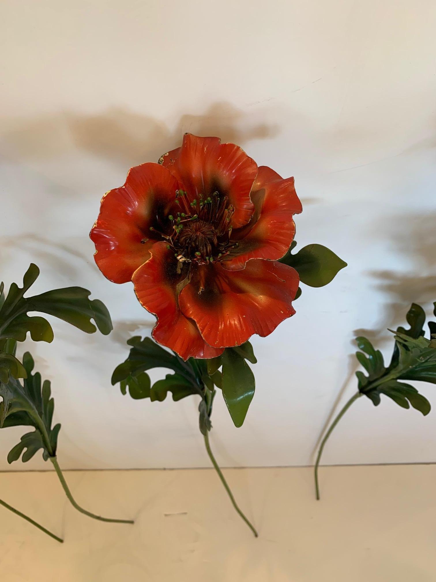 Set of 4 Striking Painted Iron Tall Long Stem Poppy Flowers In Good Condition In Hopewell, NJ