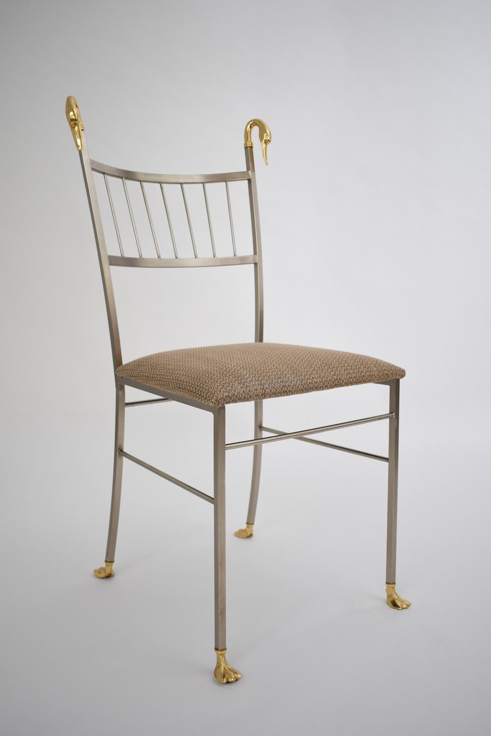 Américain Ensemble de 4 chaises Swan. ÉTATS-UNIS, 1970. en vente