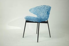 Set of 4 Swan Chairs with Steel Legs – Modern Curved Design