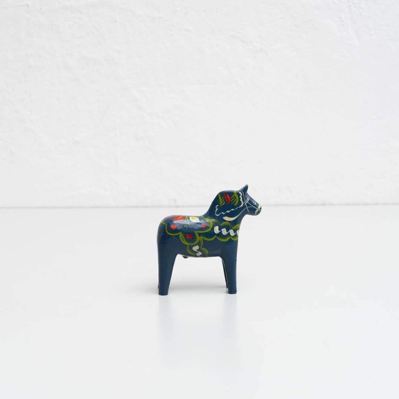 Set of 4 Swedish Folk Wooden Dala Horse Toys, circa 1960 For Sale 8