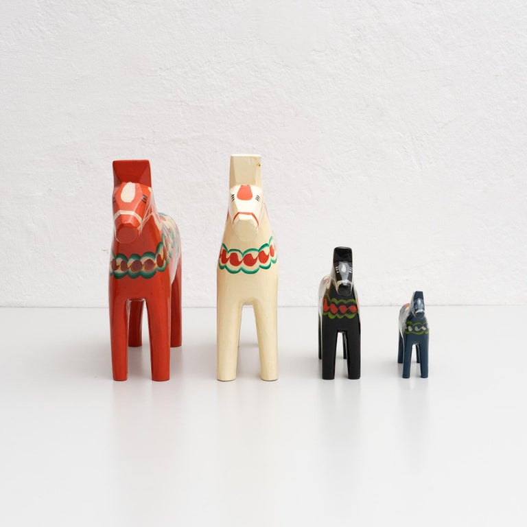Folk Art Set of 4 Swedish Folk Wooden Dala Horse Toys, Circa 1960 For Sale